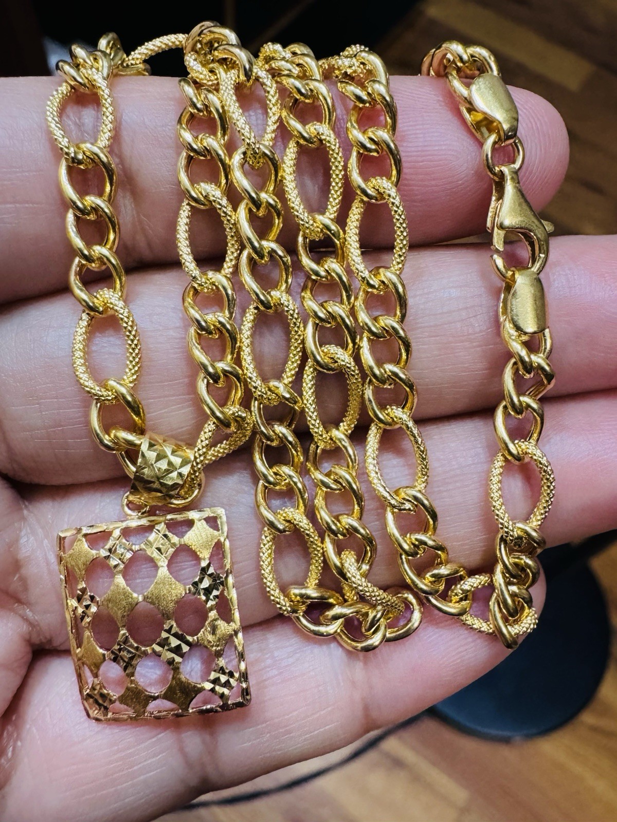 Saudi Solid 22K 916 Real Fine Gold Rectangle Necklace 18” Inch 5.5mm 14.35g