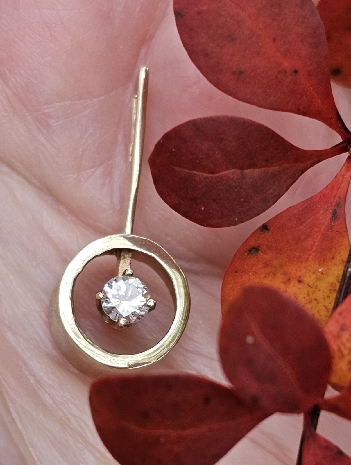 Vintage 0.20 ct round brilliant cut diamond pendant, charm 14k yellow gold 1.9 g