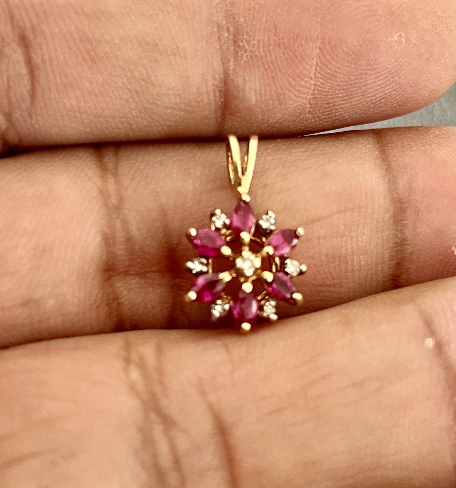 14KT Yellow Gold 0.30CTW Ruby & 0.07CTW Diamond Pendant (L65)