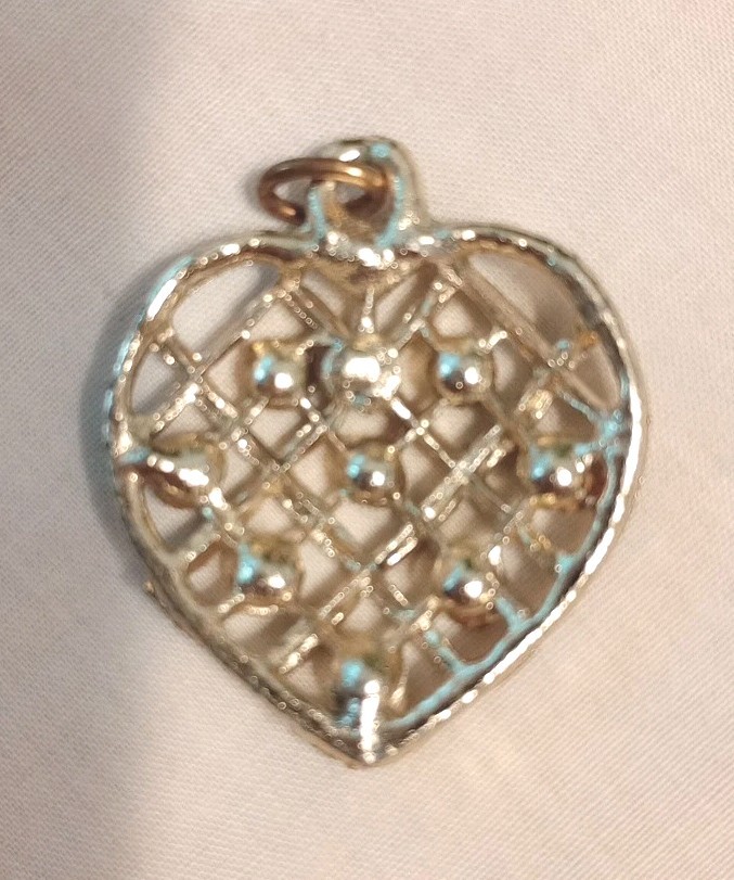 Yellow Gold Heart Pendant Plastic Jewels Great Condition Cute Lattice Structure