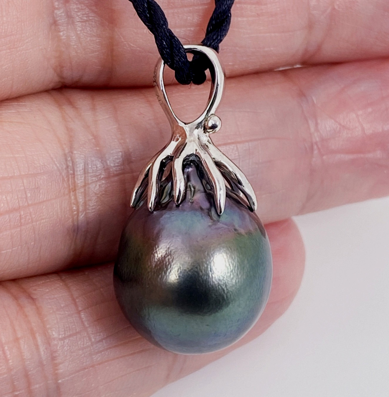 Enormous 15.9 x 19.2mm Peacock Tahitian Pearl Octopus Pendant, 925 Silver #137SP