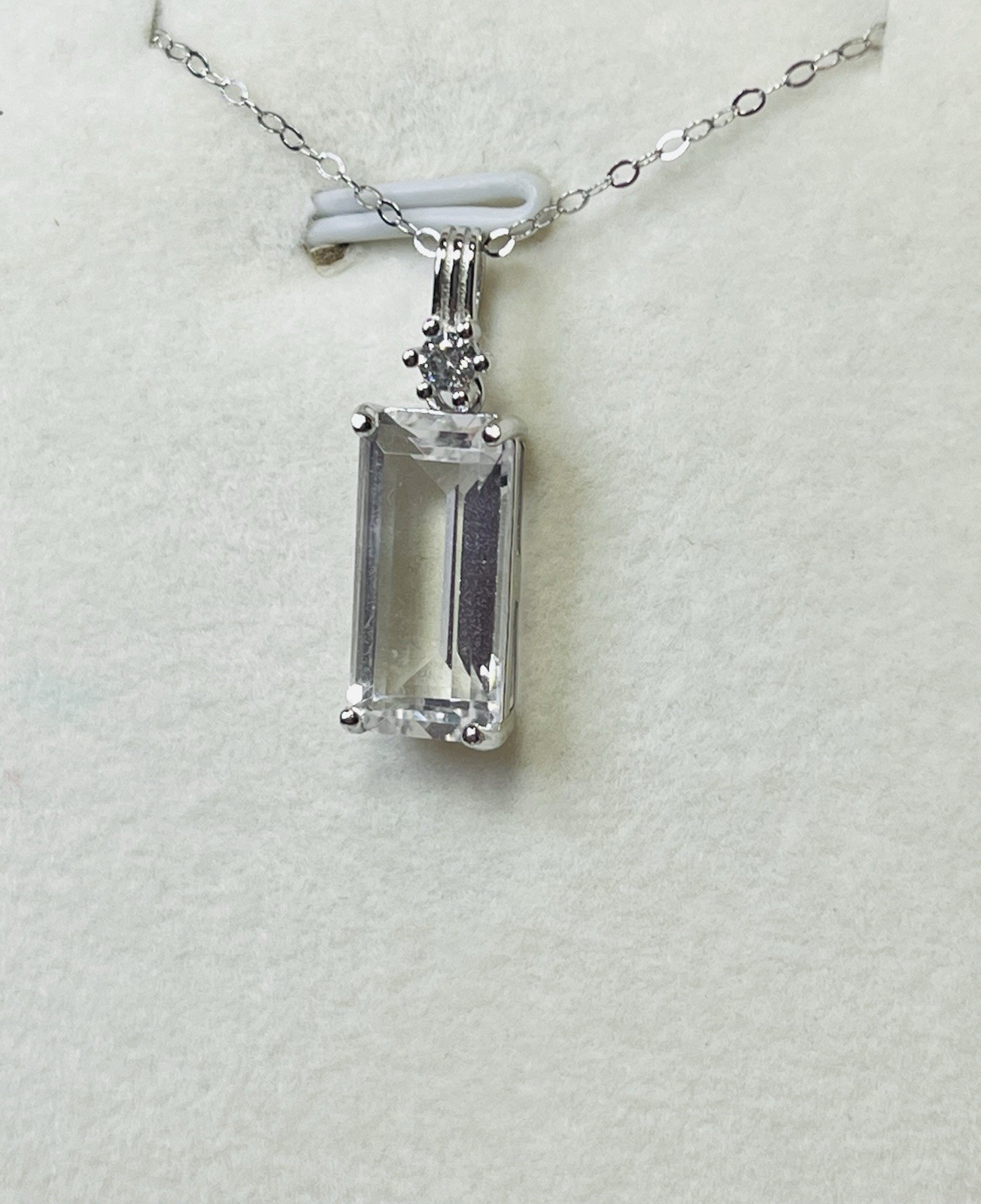 925 Sterling Silver Rectangle Clear Quartz Pendant Necklace