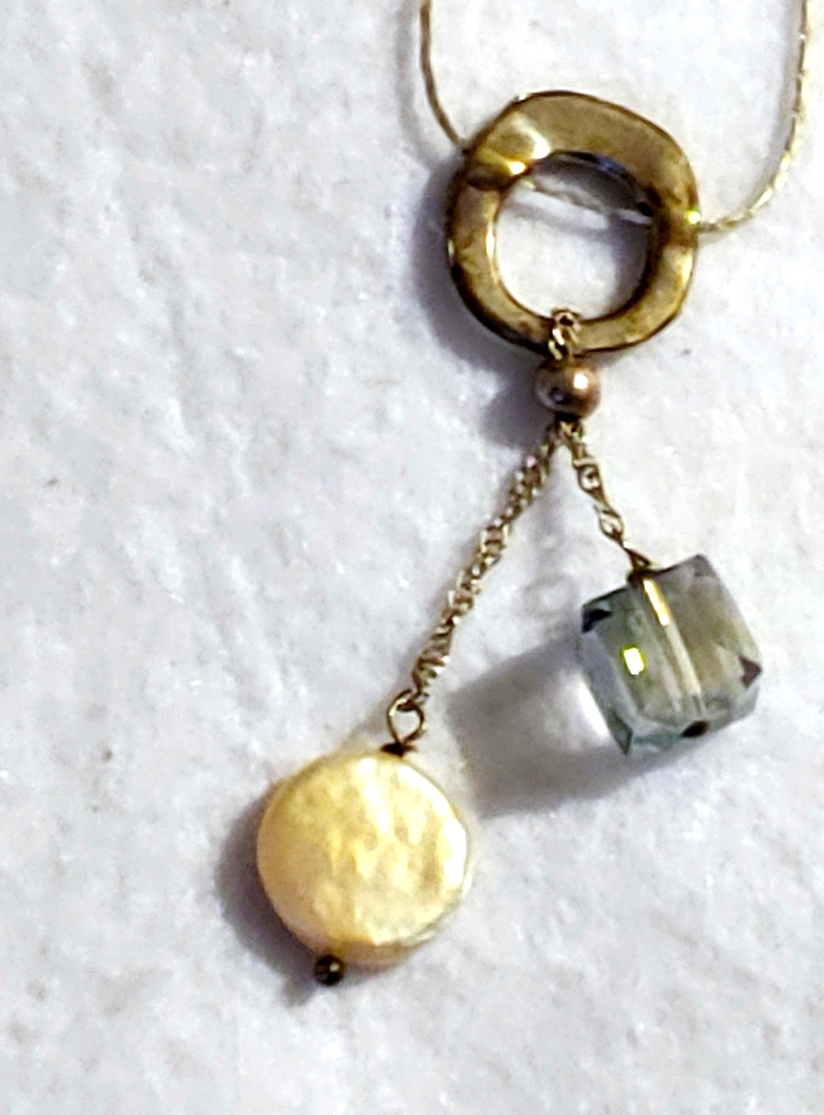 Vtg – Necklace – Silver Tone – Dangle faux Peal & faux Stone – 20 in