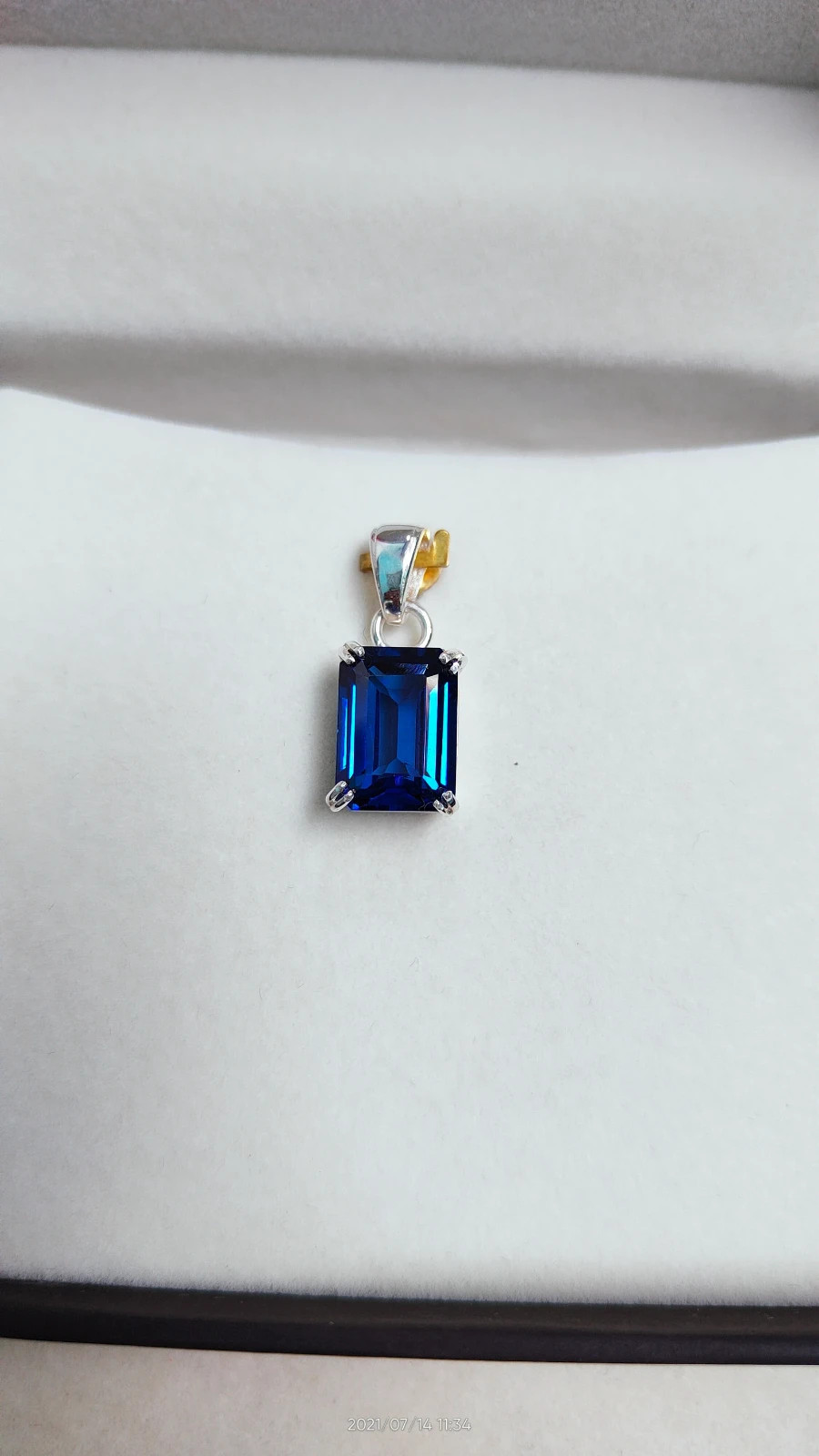 5.00 Ct Emerald Cut Natural Sapphire Diamond Gorgeous Pendant 14K White Gold