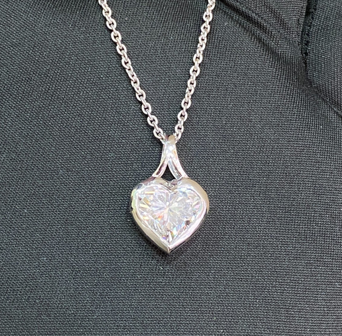 4.00Ct Heart-Cut Lab Grown Diamond EF/VS1 Bezel Necklace Pendant 14k White Gold