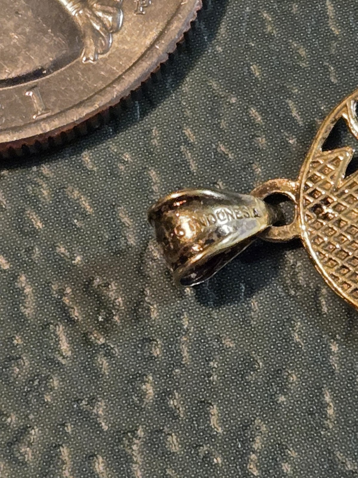 Oval Pendant Charm Gold Tone Metal No Stone You Are My Sunshine Love Theme