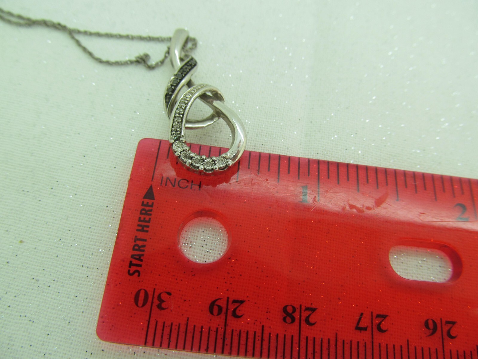 Signed .925 Sterling Silver BLACK & WHITE DIAMOND LOOP DESIGN Necklace (1)