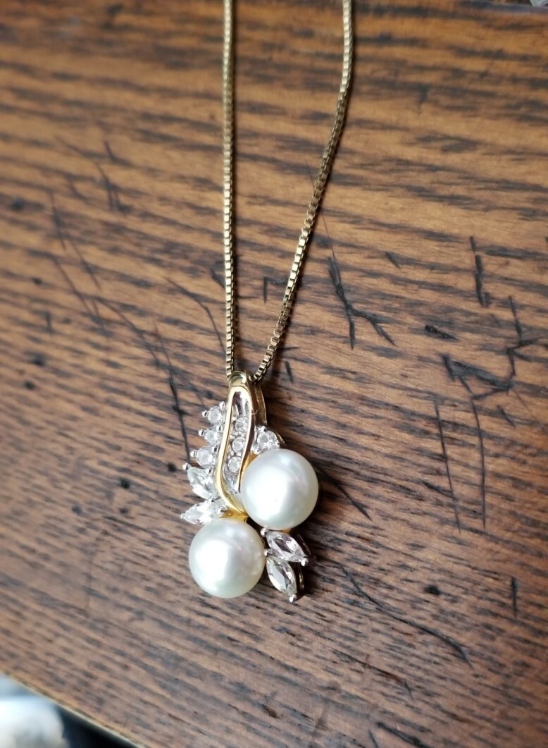 Alwand Vahan 10k Yellow Gold vermeil Sterling silver PEARL Topaz Necklace