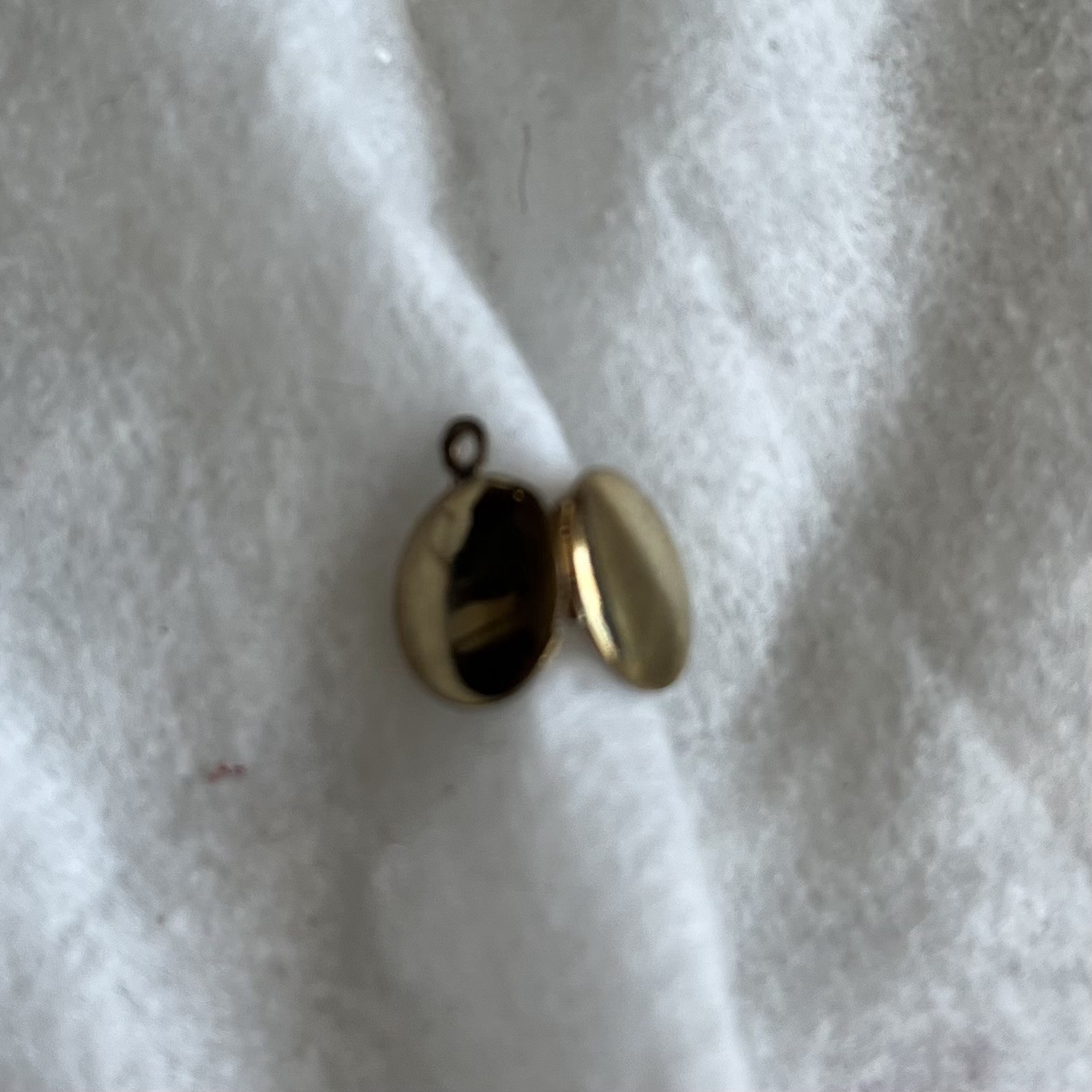 14k Gold Filled Round Locket and 18in Chain Spring Ring Adult or Child