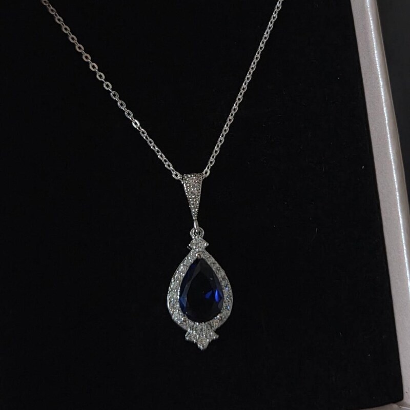 4.00 Ct Pear Cut Natural Sapphire Diamond Beautiful Pendant 14K White Gold