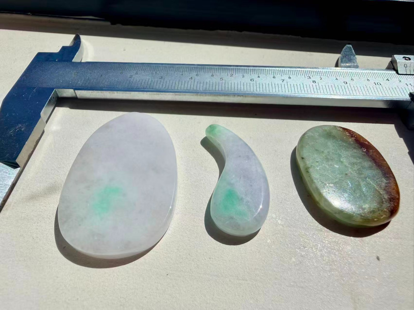 Burma jadeite pendant translucent green purple red type A Burmese jade 翡翠缅种水天然多彩