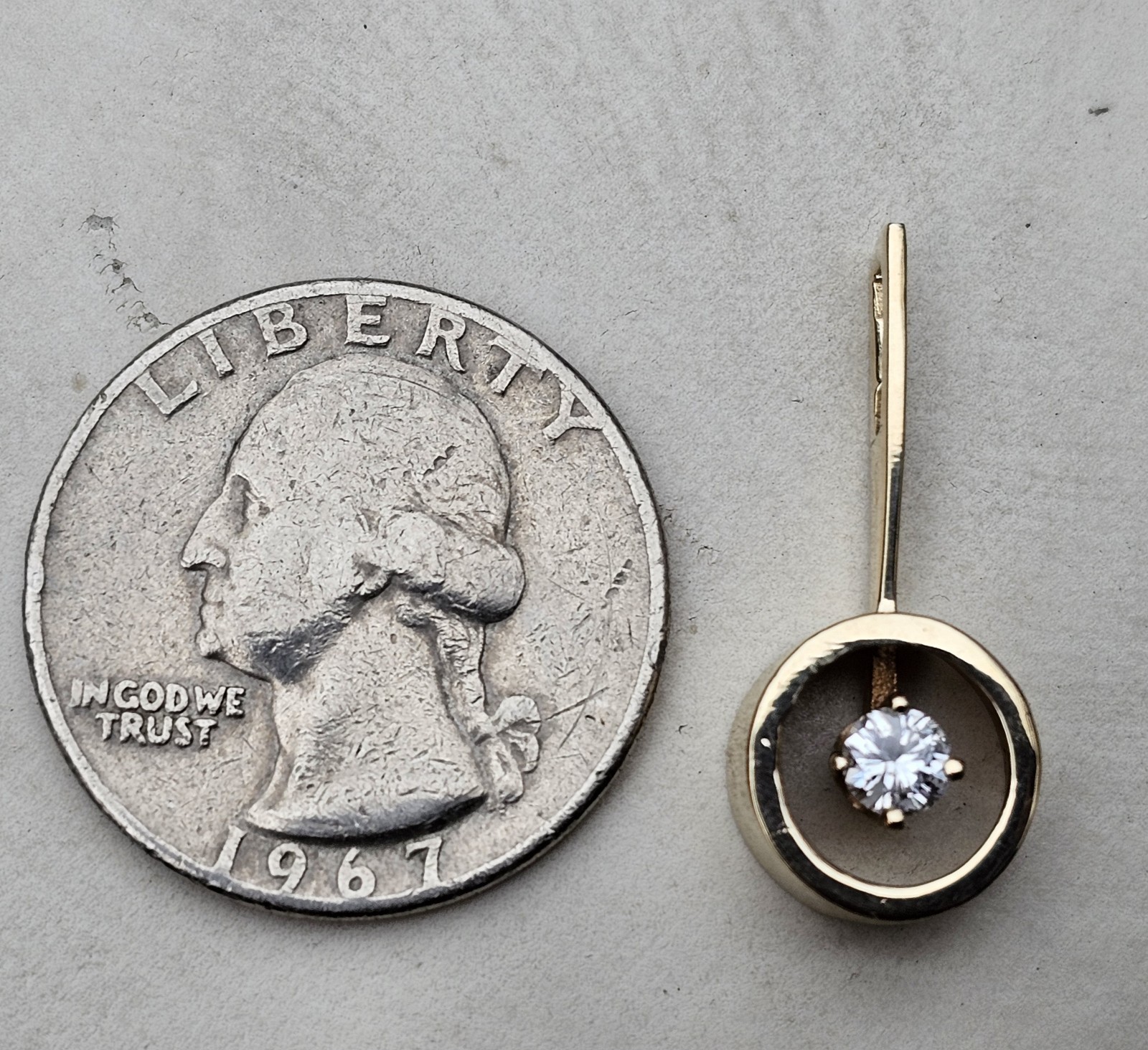 Vintage 0.20 ct round brilliant cut diamond pendant, charm 14k yellow gold 1.9 g