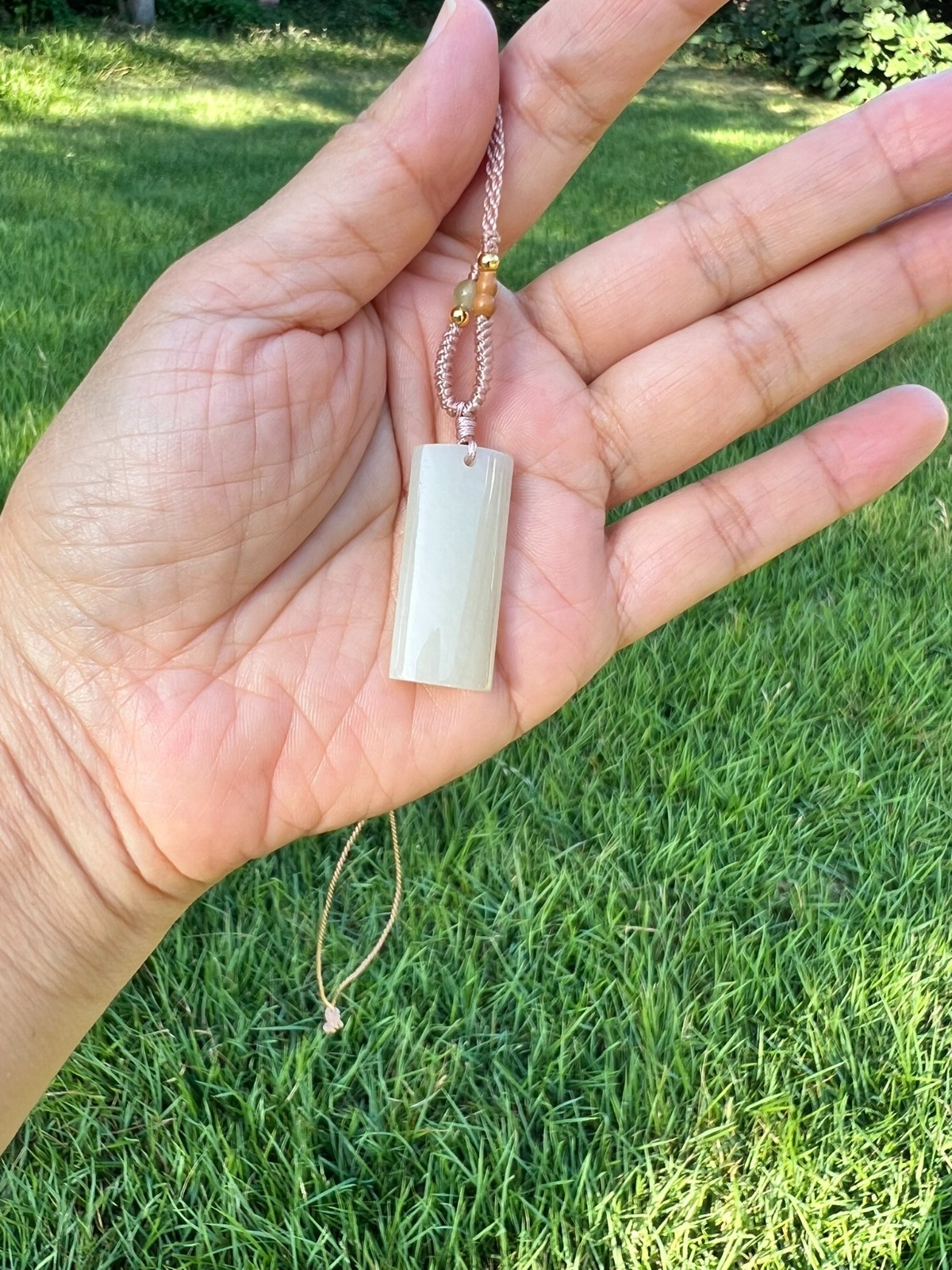 Beautiful Light Green 100% Natural Nephrite Pendant H142 1