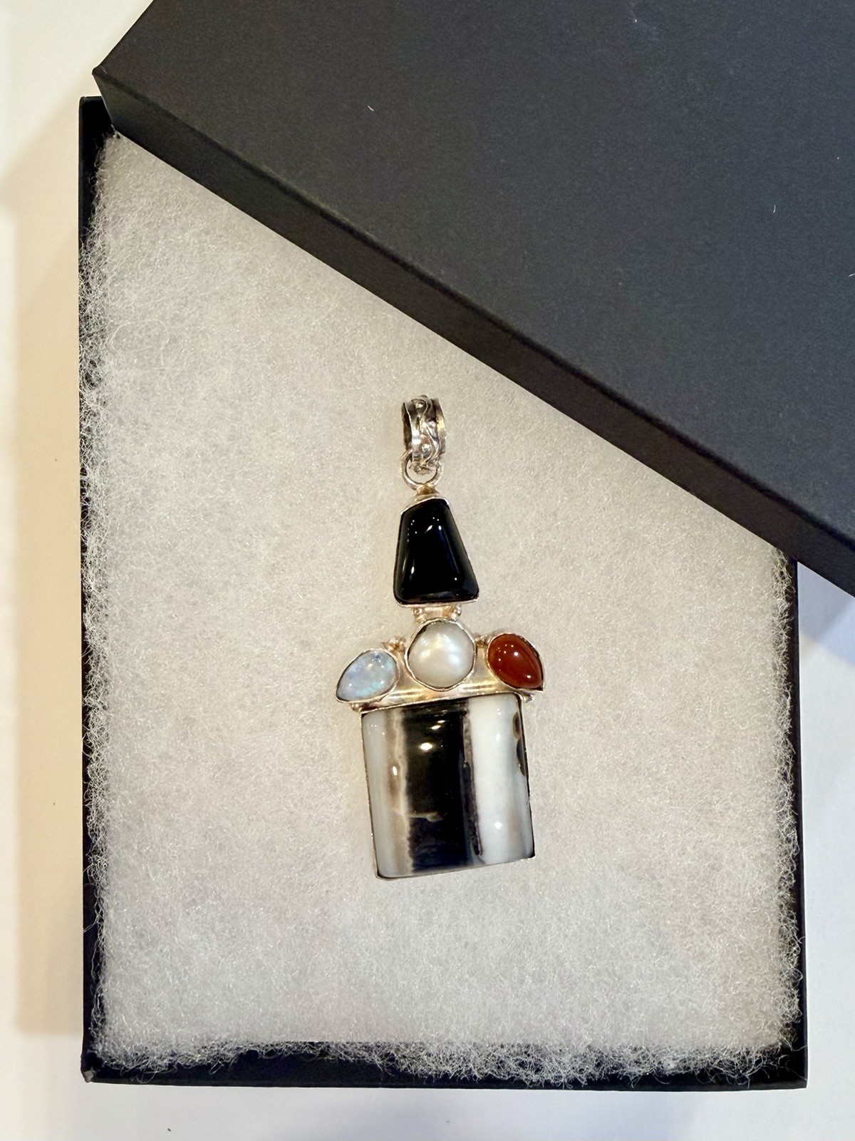 Unique Sterling Silver 925 Gemstone Pendant Agate Onyx Moonstone Pearl Carnelian