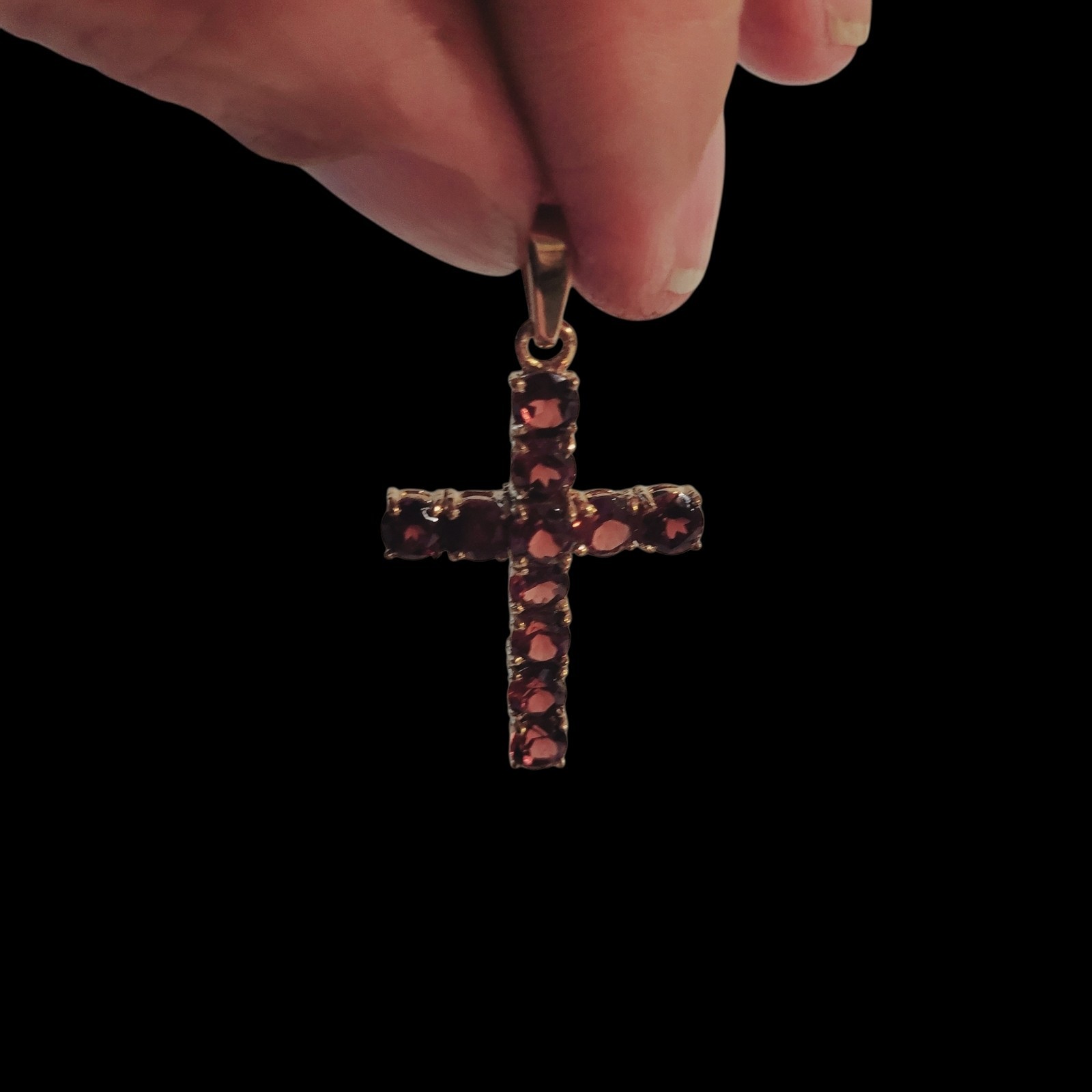 10k Art Deco Classic Style Gold GARNET Cross Pendant 3.4grams