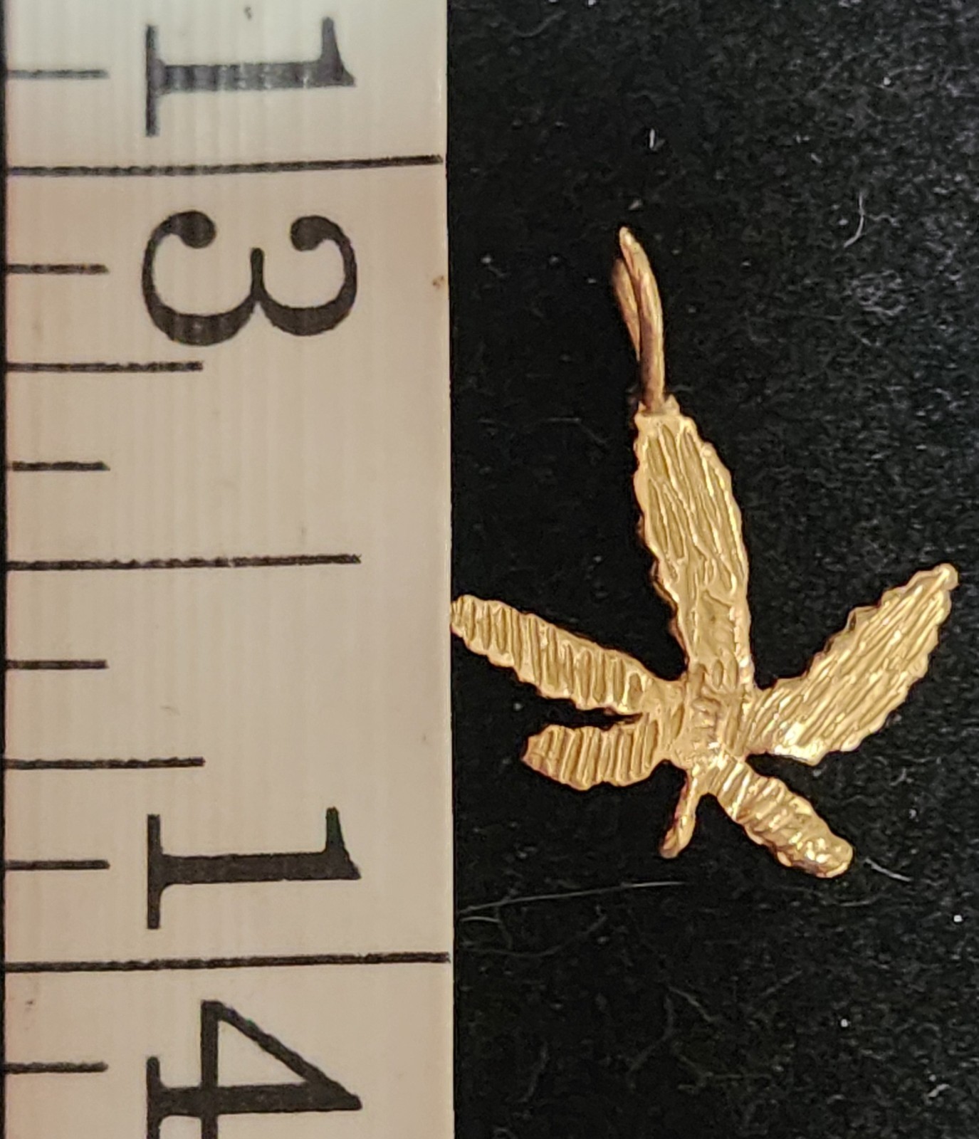 14k Solid Gold Marijuana Pendant Diamond Cut 0.75″ Weed Leaf Charm 14kt Yellow
