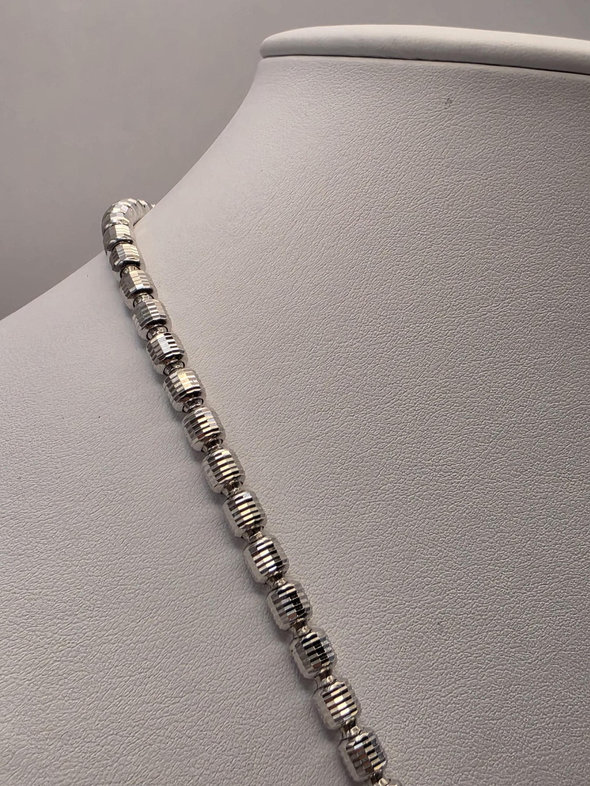 Sterling Silver Diamond Cut Drum Bead Chain Necklace — 4.8mm 22 Inch 925