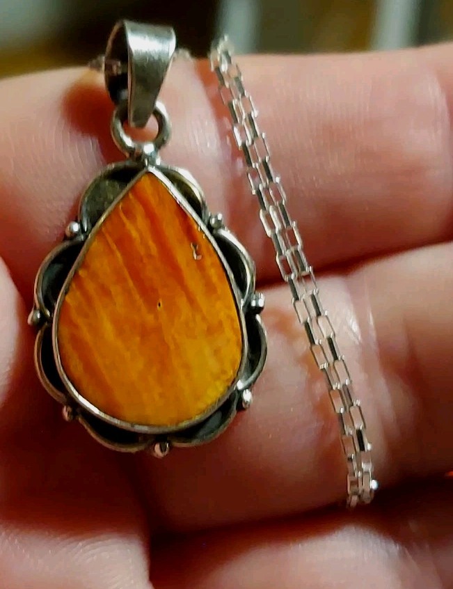 New Large Sterling Silver & Orange Red Spiny Oyster Pendant with Chain