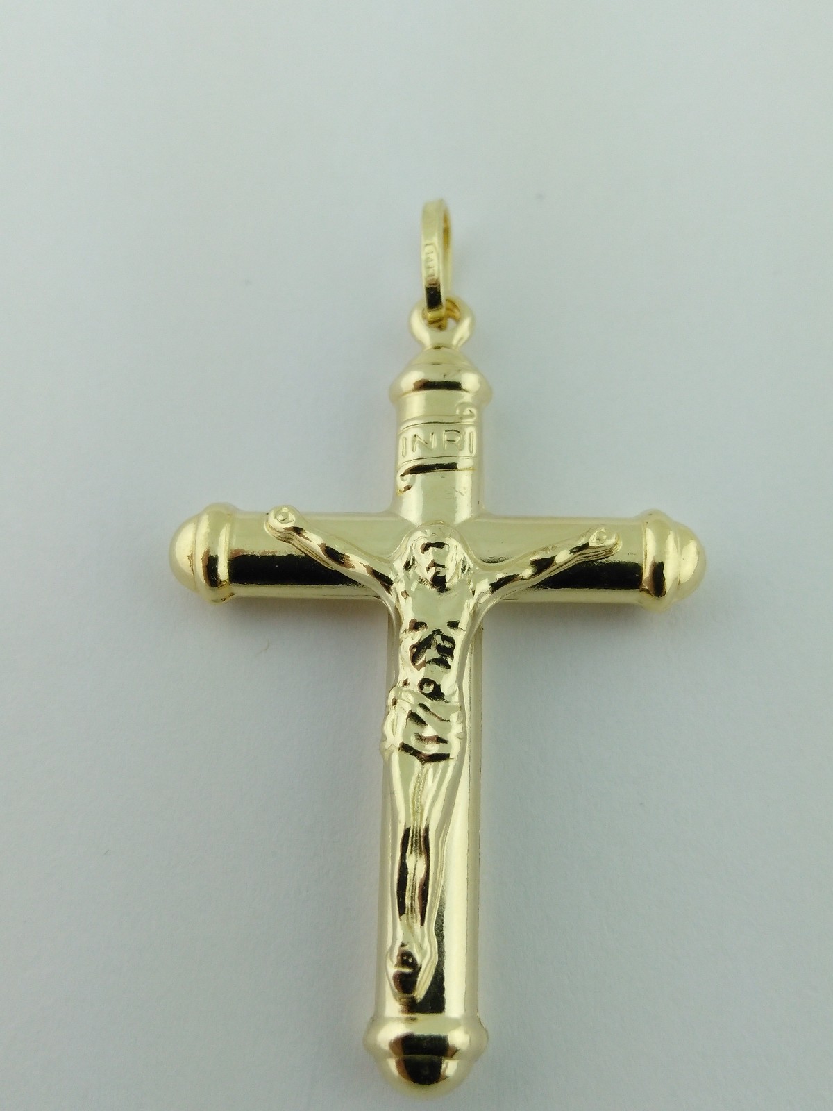 14K Solid Gold Italian Cross Pendant Charm.Very elegant Very Good Price.