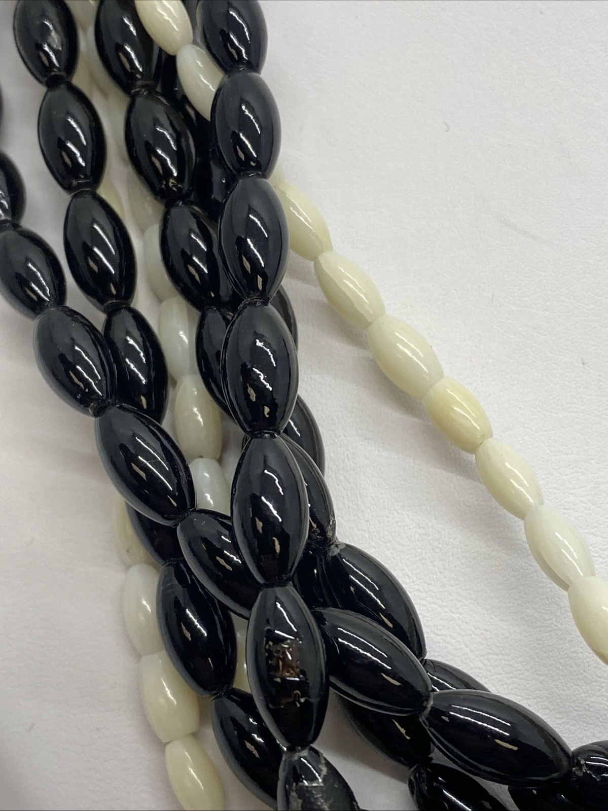 Jay King 8-Strand Multi strand Black & White Coral Necklace 18-20″ adjustable