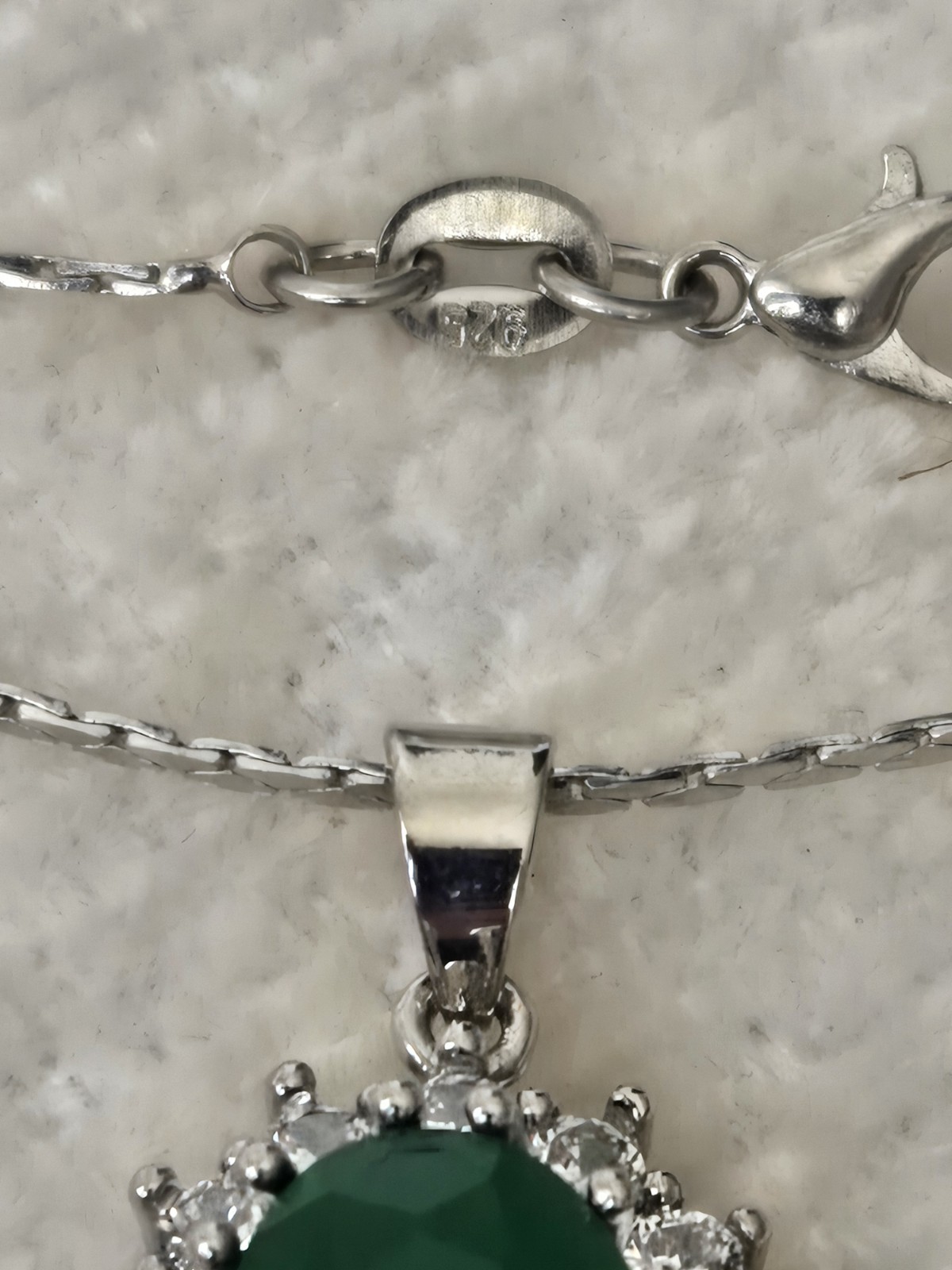 Women’s Green Crystal Floral Burst Sterling Silver 18 Inch Necklace. UK Seller