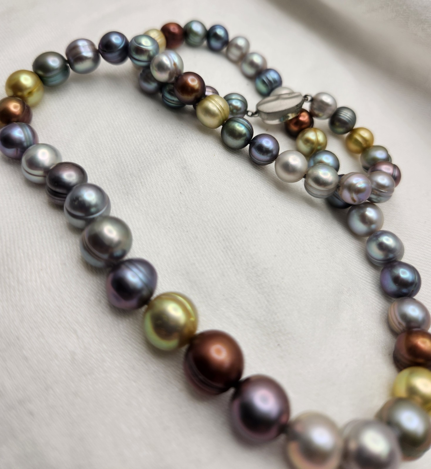 Honora Multicolor Round Pearl Beaded Strand Necklace Signed 925 Box Clasp 18″