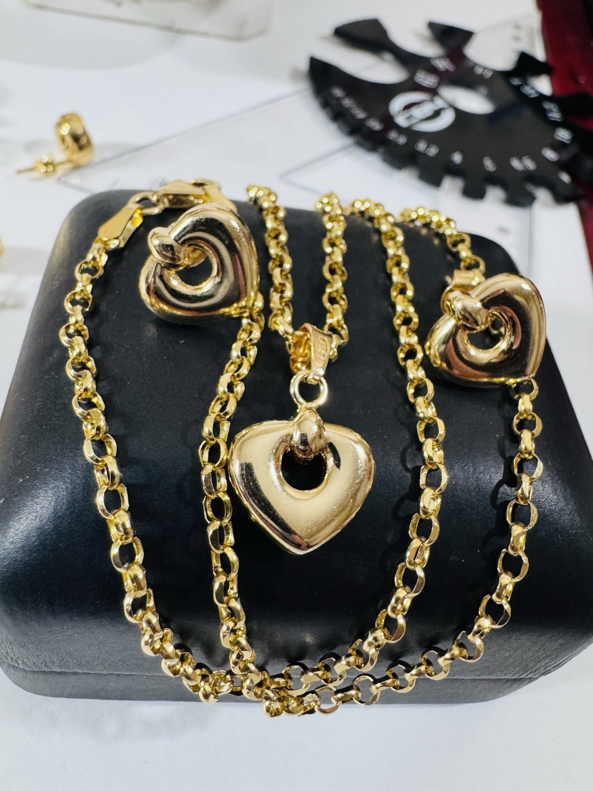 New 18K 750 Saudi Dubai Gold Heart Earring Set Necklace 18” Long 3mm 7.6g