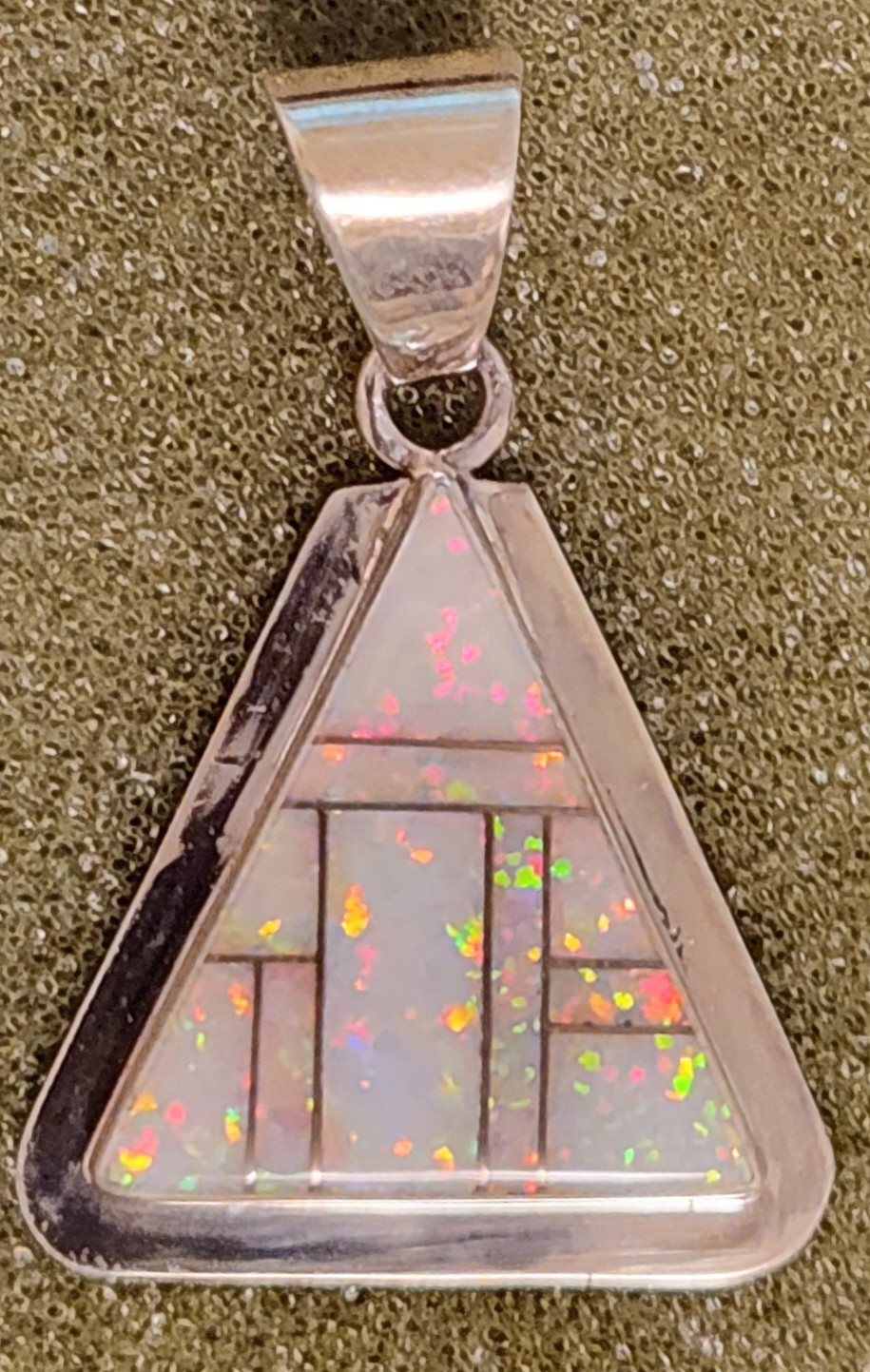Flashy (lab made) Opal and Sterling Silver Triangle Pendant — Lot 1337