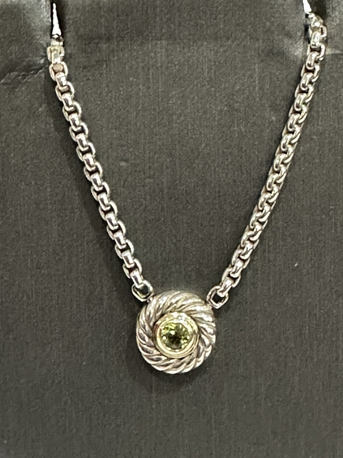 David Yurman 925 & 14k Gold Peridot Cookie Pendant Box Chain Necklace