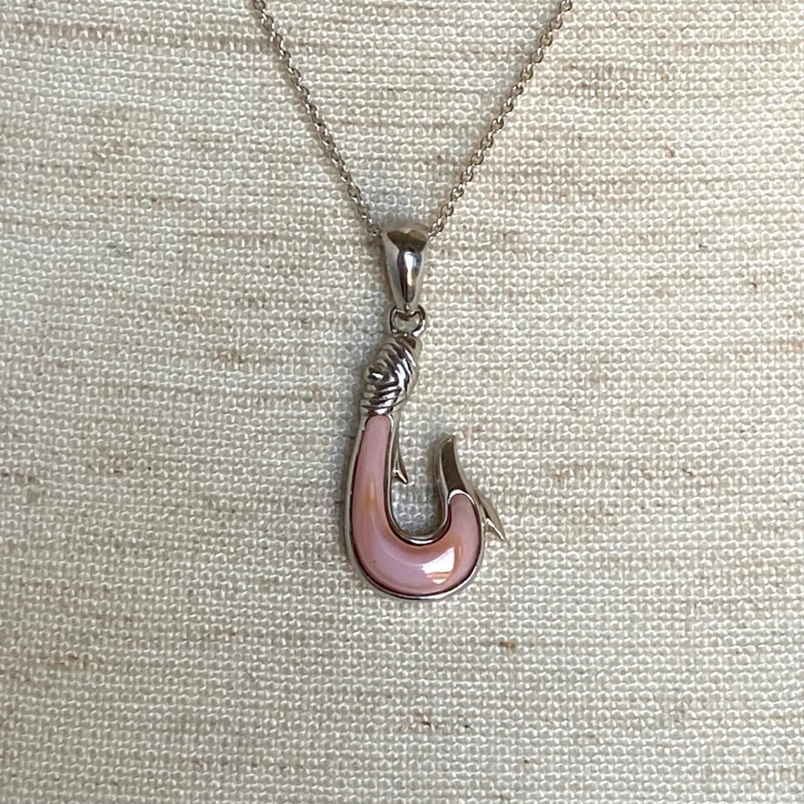 Sterling Silver 925 Pink Conch Maui Fish Hook Pendant Necklace 18″ Cable Chain