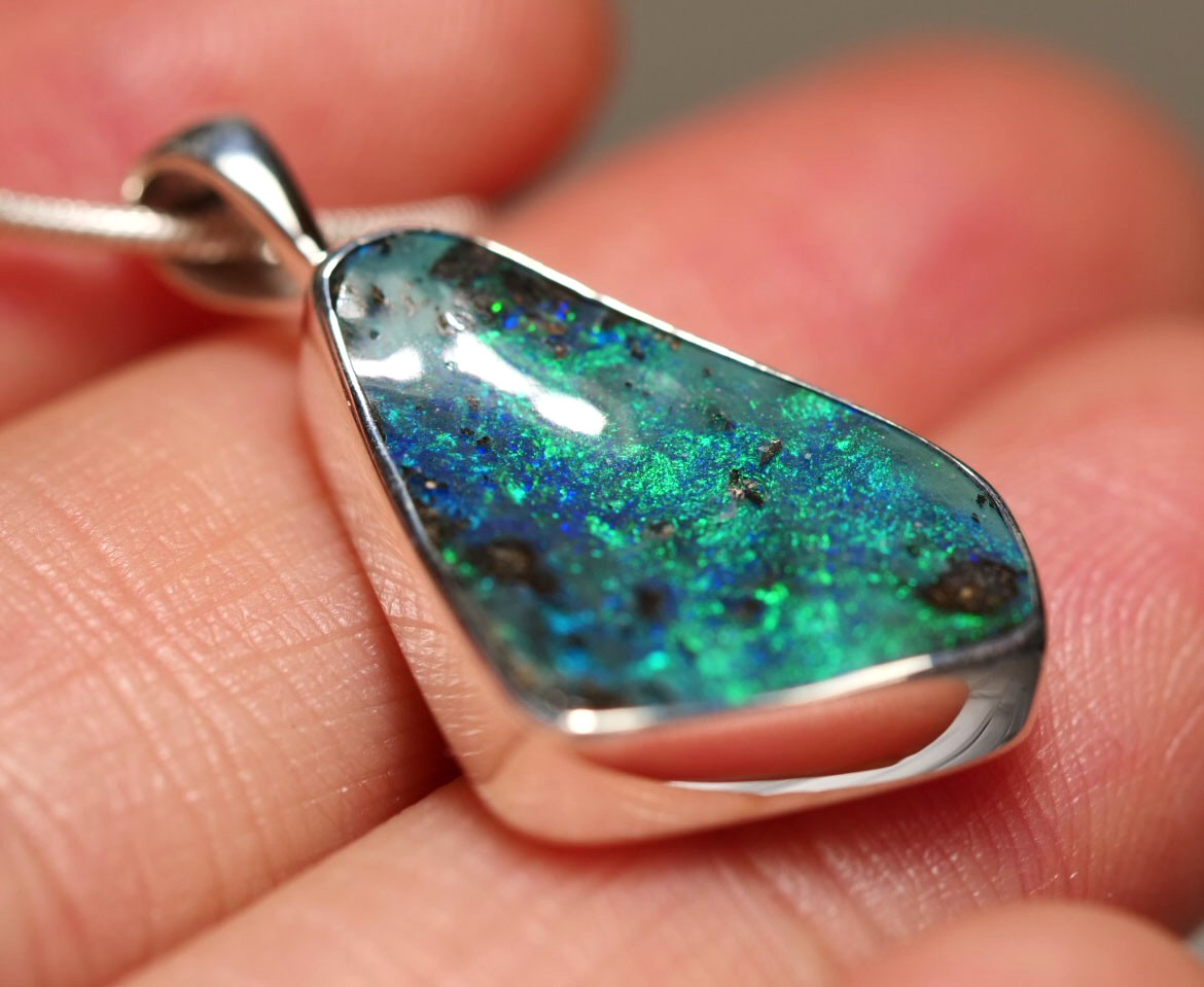 Australia Natural Queensland Solid Boulder Opal Silver 925 Pendant Hallmark