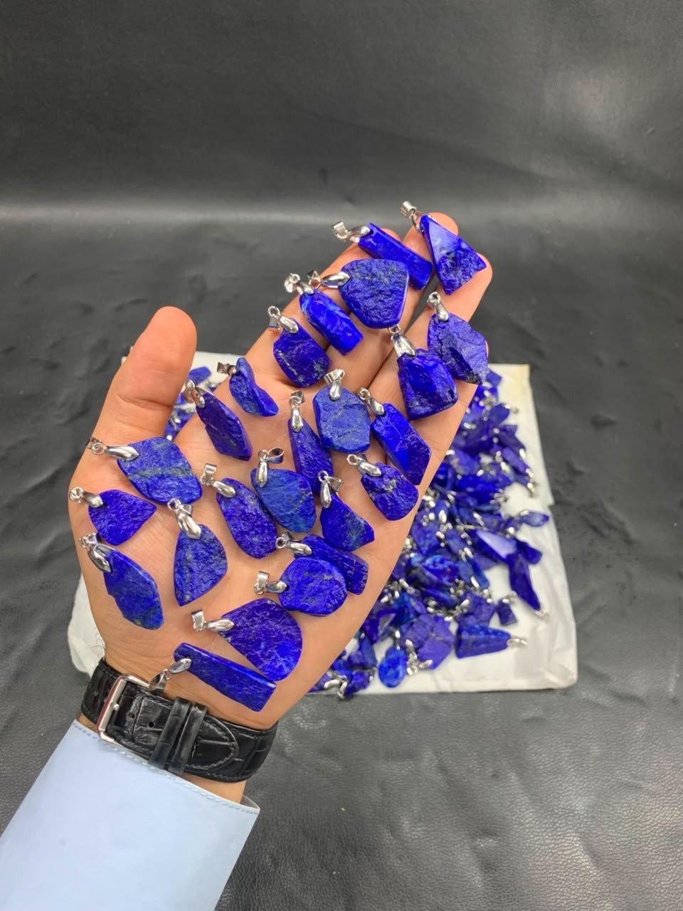 Top QualityNatural Raw Madani Blue Lapis Lazuli Necklace Pendants 200 picecs