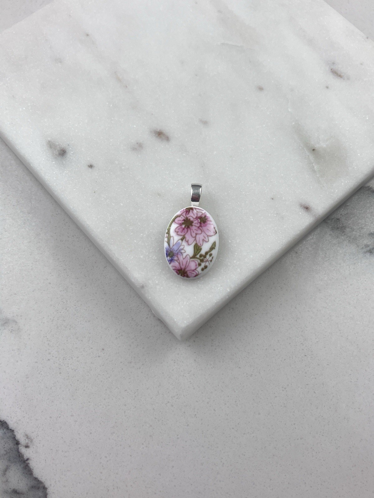 925 Sterling Silver Pink Floral Plastic Cabochon Pendant