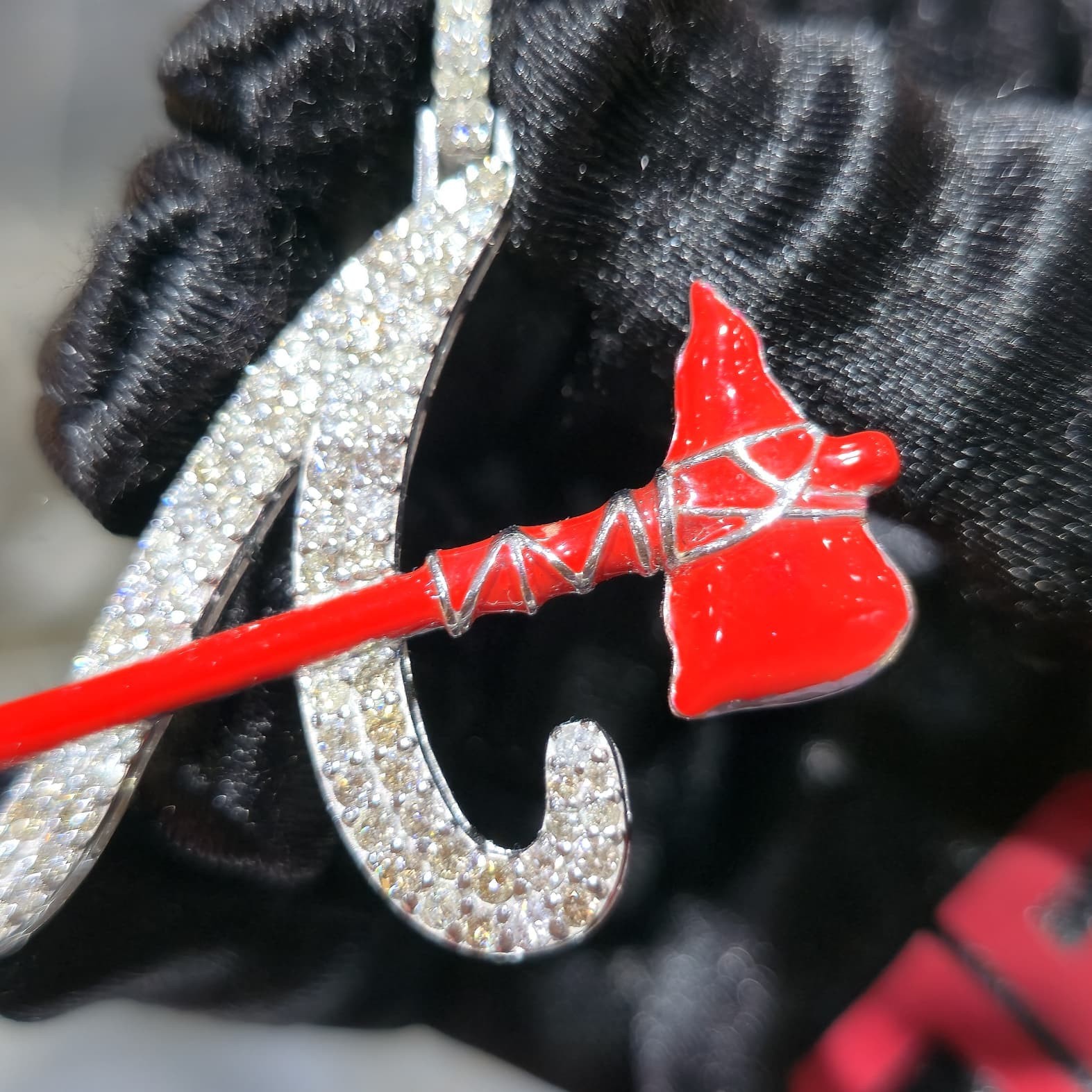 10K White Gold Atlanta Drip Pendant 2.50ctw Diamond Red Enamel Iced Out 2″