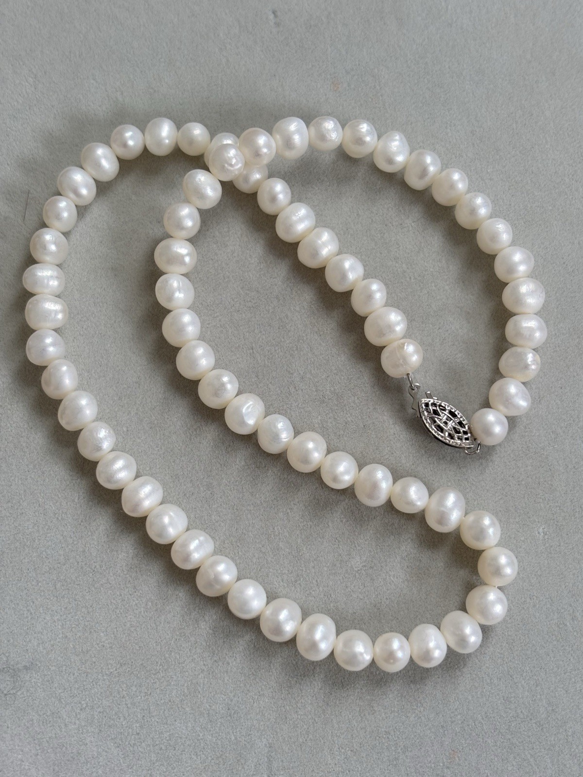 Vintage 925 Sterling Silver Genuine Pearl Necklace 17.5 Inches Long 29.6 Grams