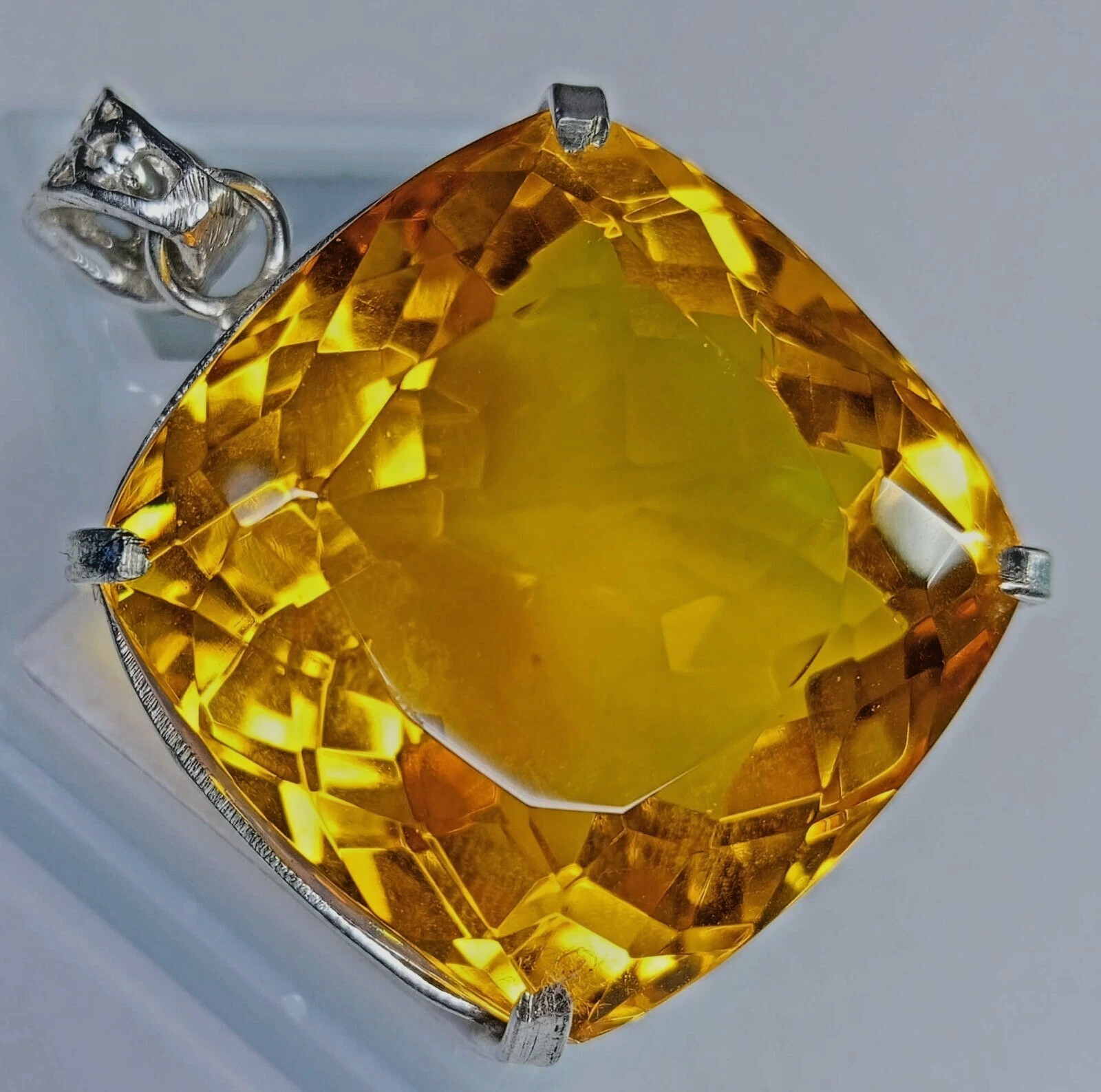 VVS Pendant Topaz Yellow Cushion Cut 134+ Ct Natural Gemstone EGL Certified