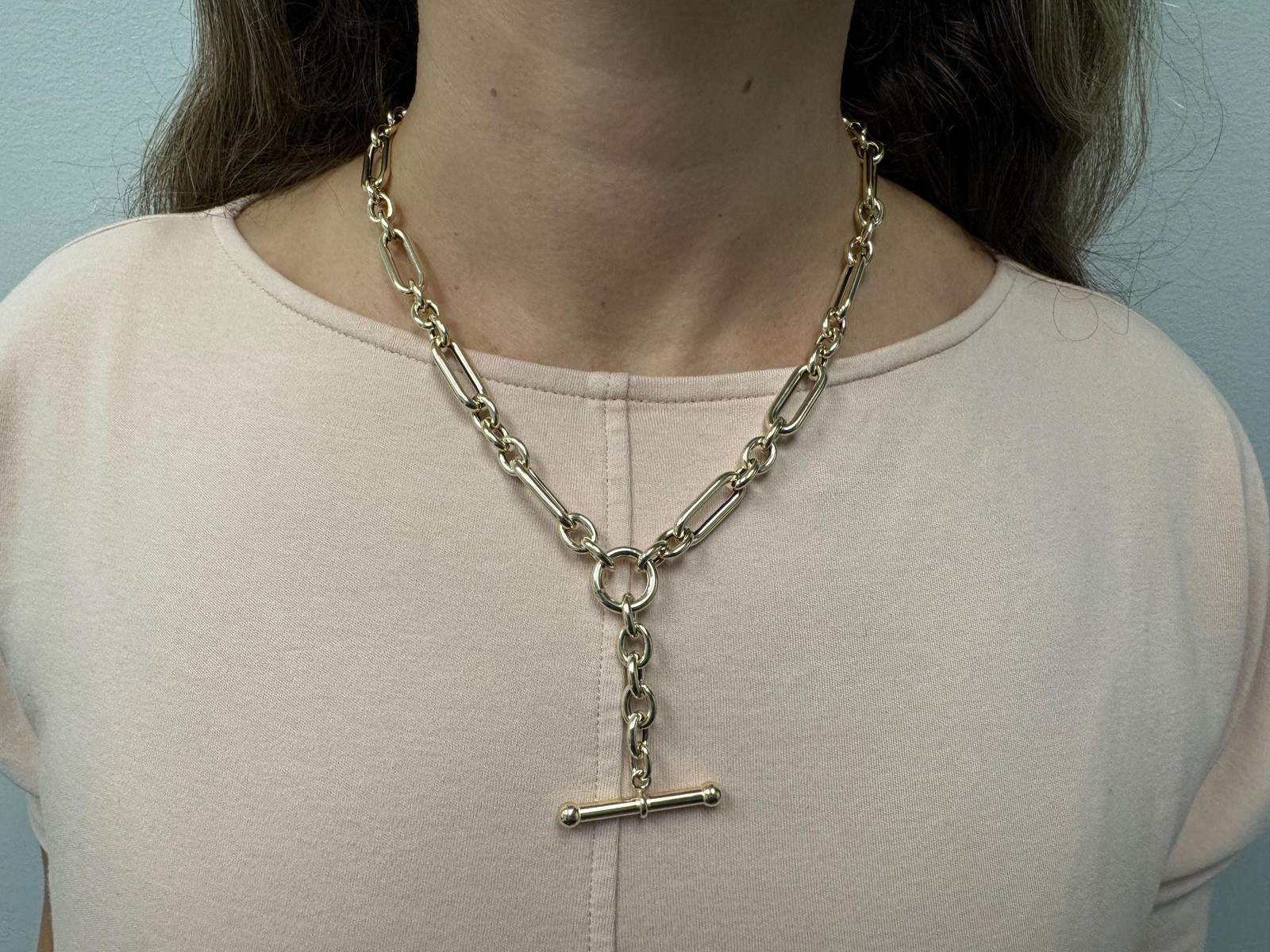 14K Yellow Gold Drop Necklace: 18″ Chain, Toggle Closure, Women’s Jewelry