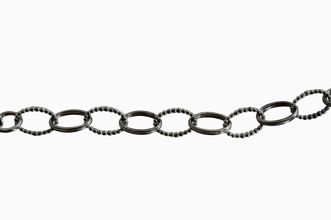$900 New LAGOS Signature Caviar Sterling Silver Oval Link 34 inches Necklace