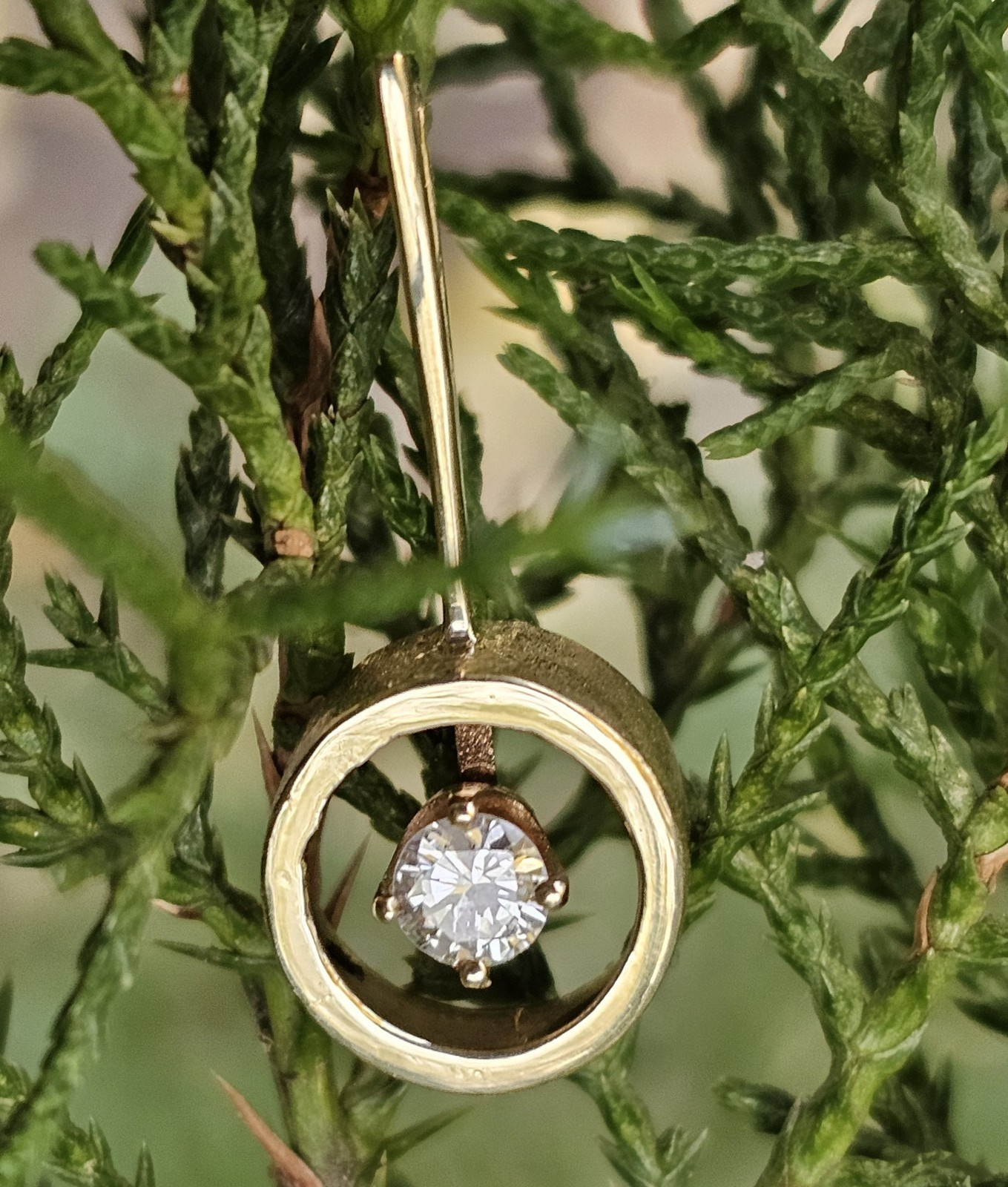 Vintage 0.20 ct round brilliant cut diamond pendant, charm 14k yellow gold 1.9 g