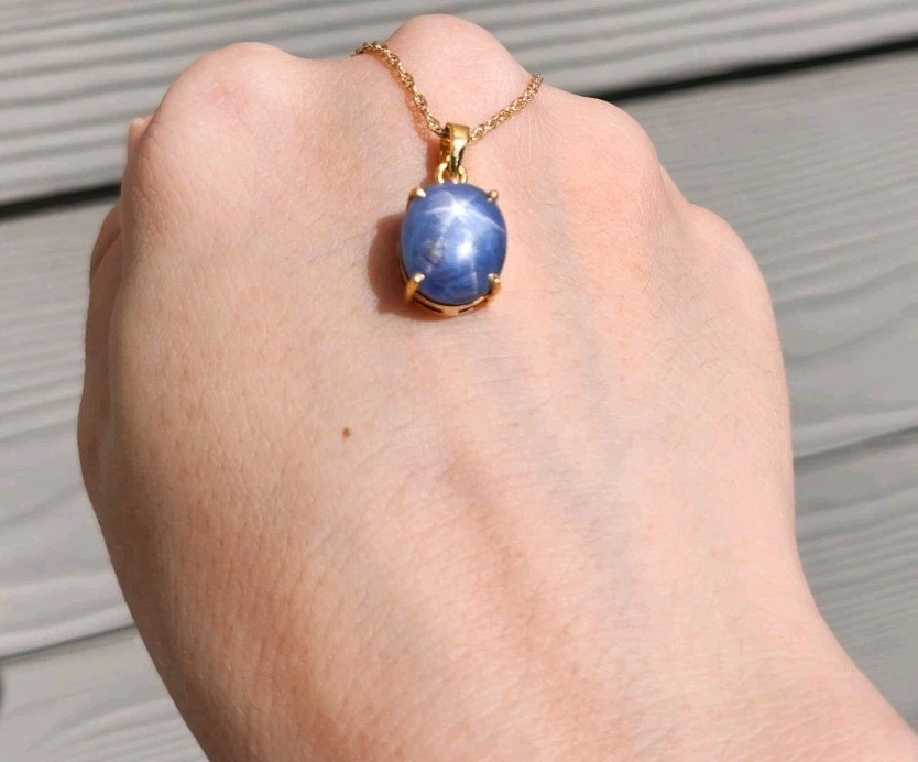 10 ct Natural Star Sapphire Pendant Burma 18K Yellow Gold-Pendant Only