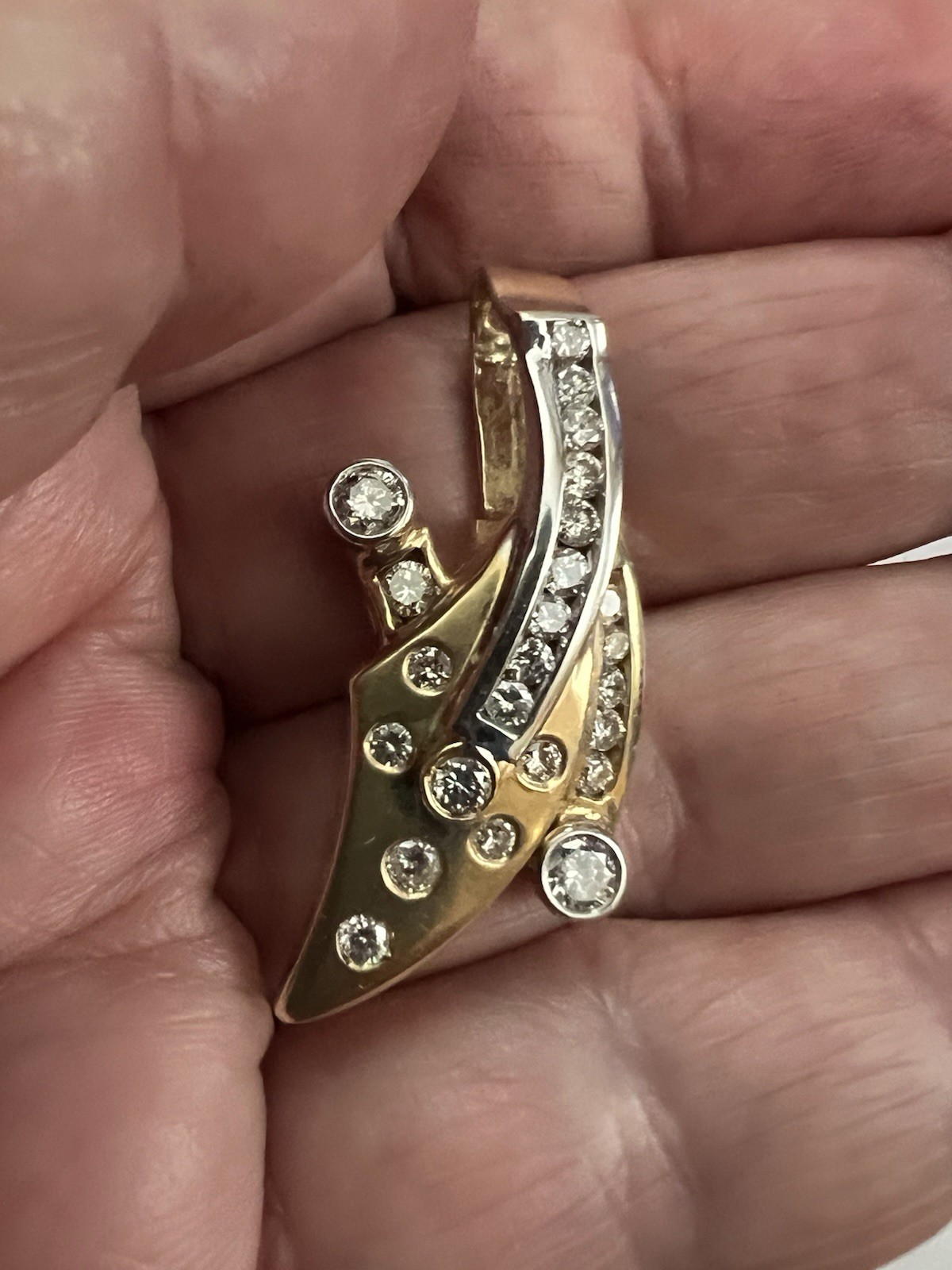 14k Diamonds and Gold SLIDE Pendant W/24 High End Diamonds! 8.52 Grams