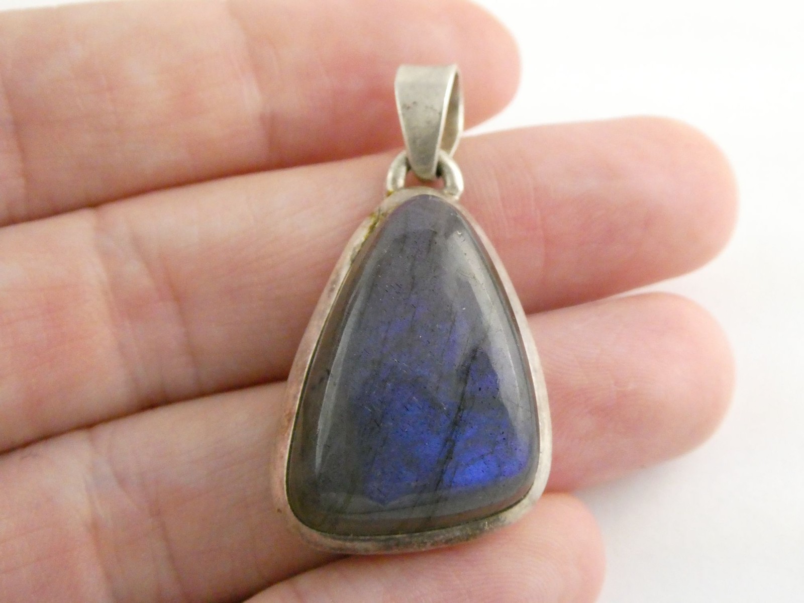 Sterling Silver Labradorite Freeform Cabochon Pendant 10.4g 1.5 Inch Length