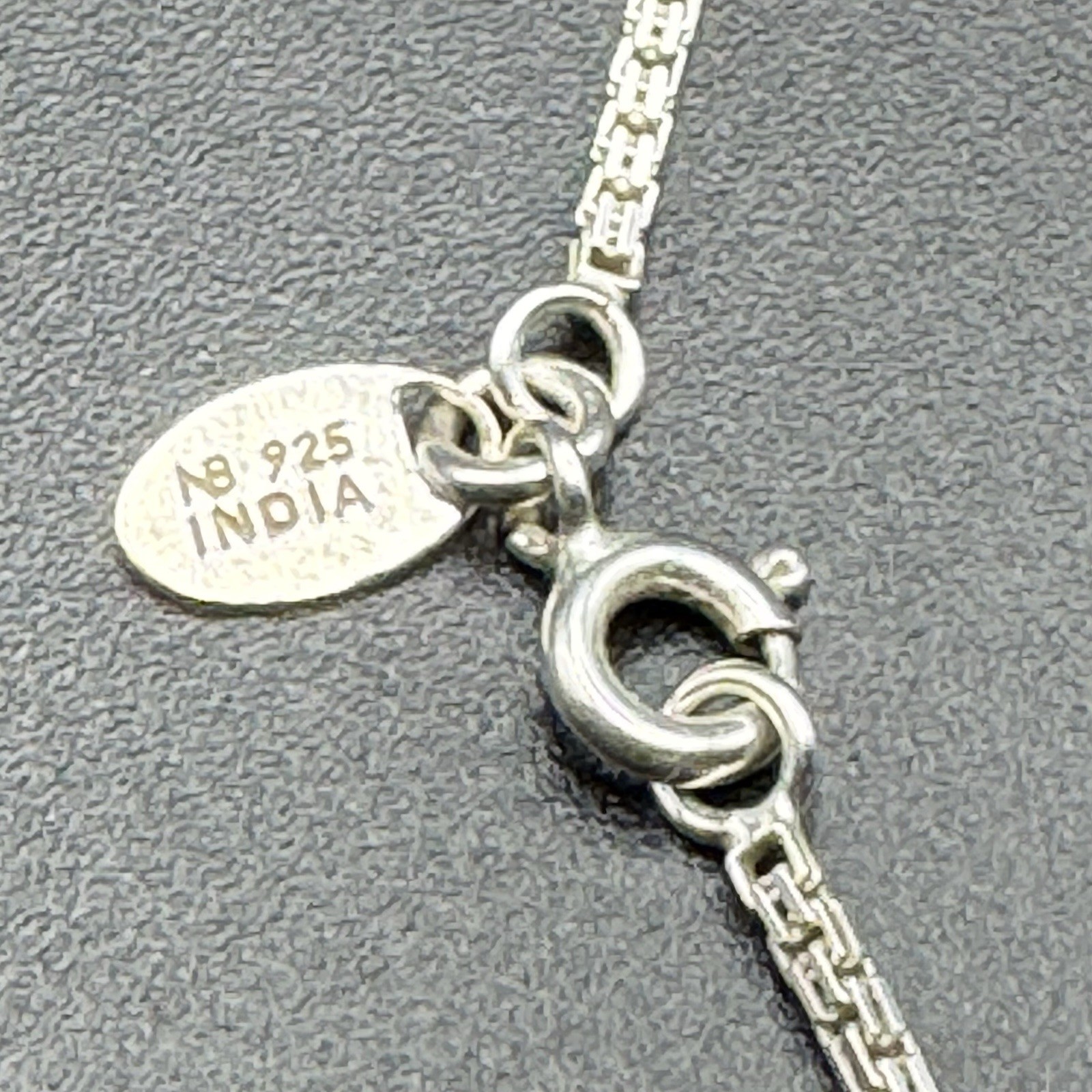 Bezel Set Jasper Cabochon Stone In Detailed Silver With 18in NB India Box Chain