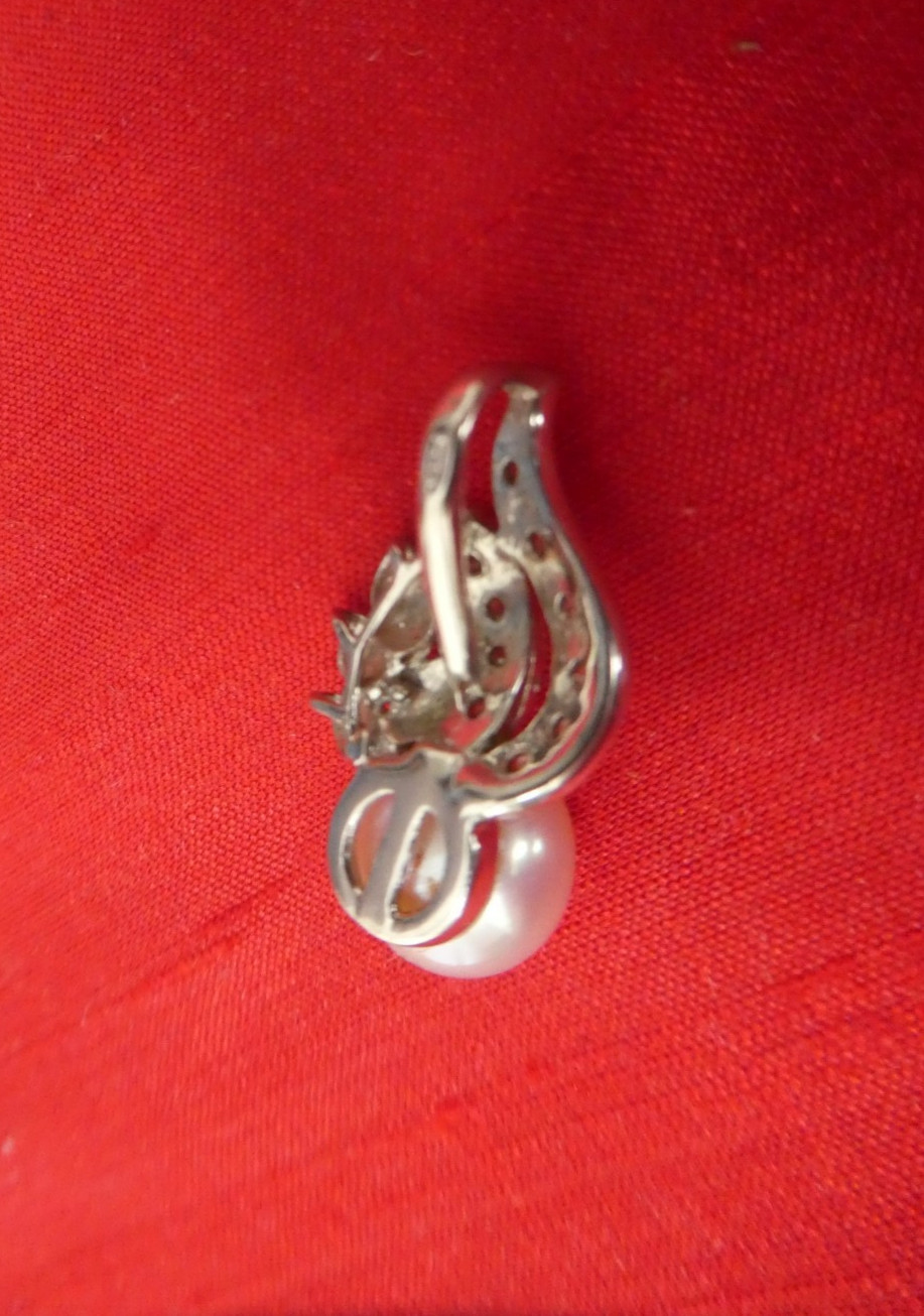 STERLING SILVER 925 CULTURED PEARL & CUBIC ZIRCONIUM PENDANT Very Good Quality