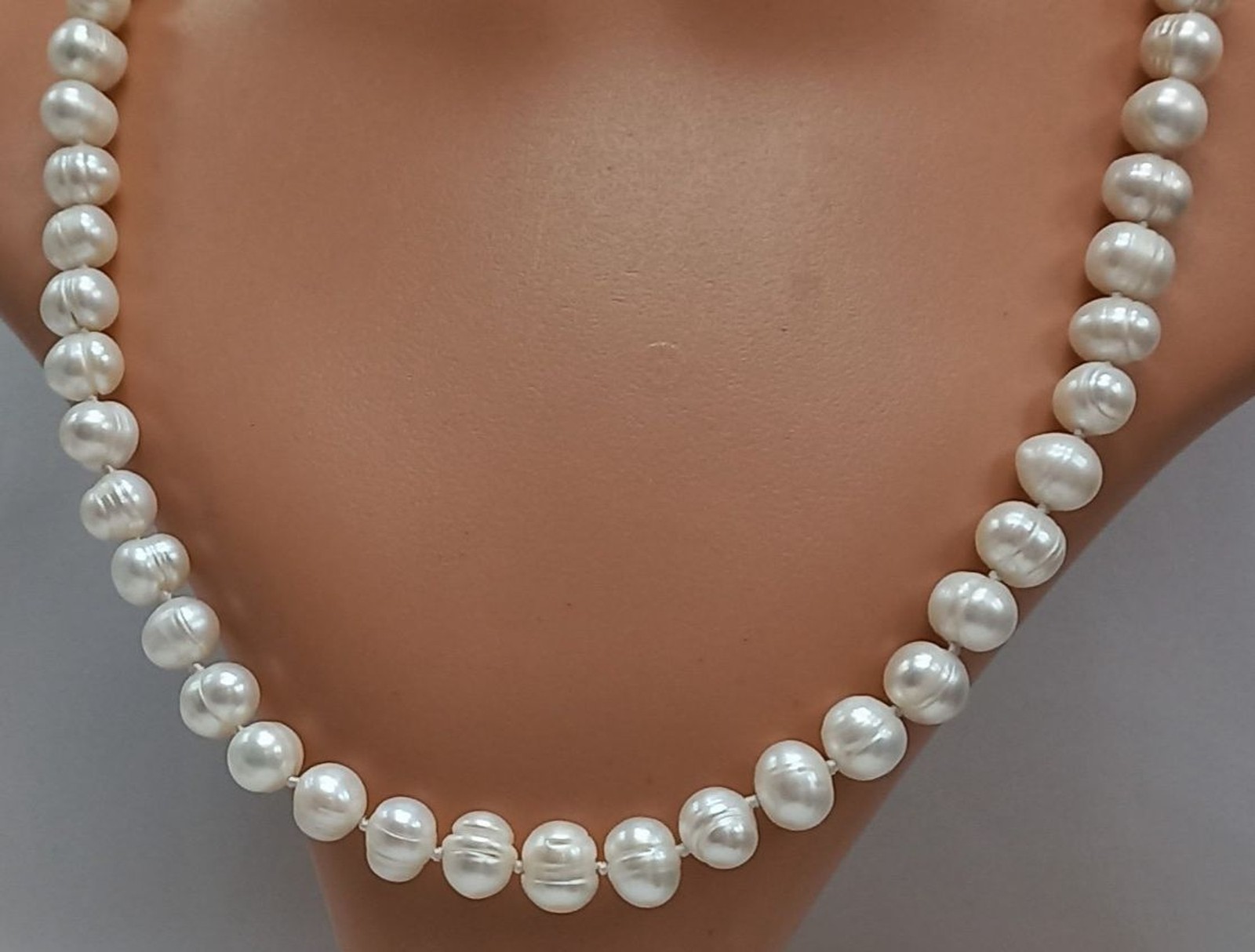 Estate pearls White baroque 14k clasp 9mmx10.5mm