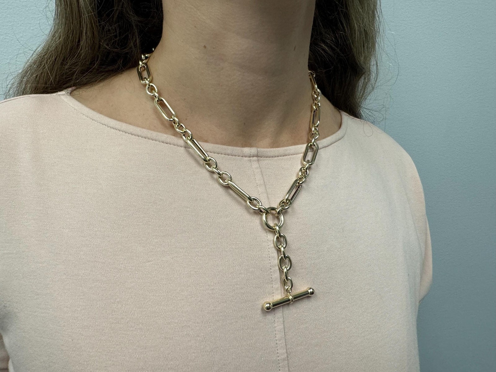 14K Yellow Gold Drop Necklace: 18″ Chain, Toggle Closure, Women’s Jewelry
