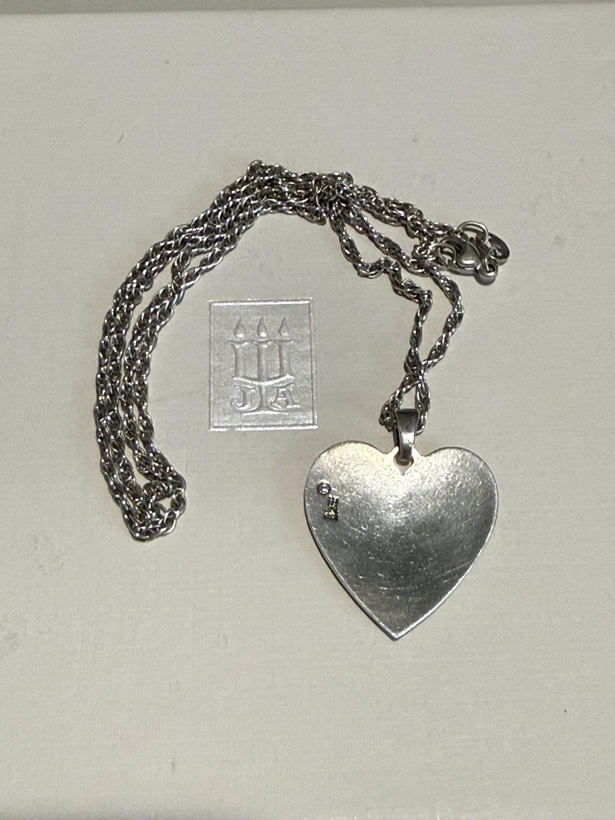 James Avery Retired Large Embroidery Heart Flowers Pendant 18″ Necklace w/JA box