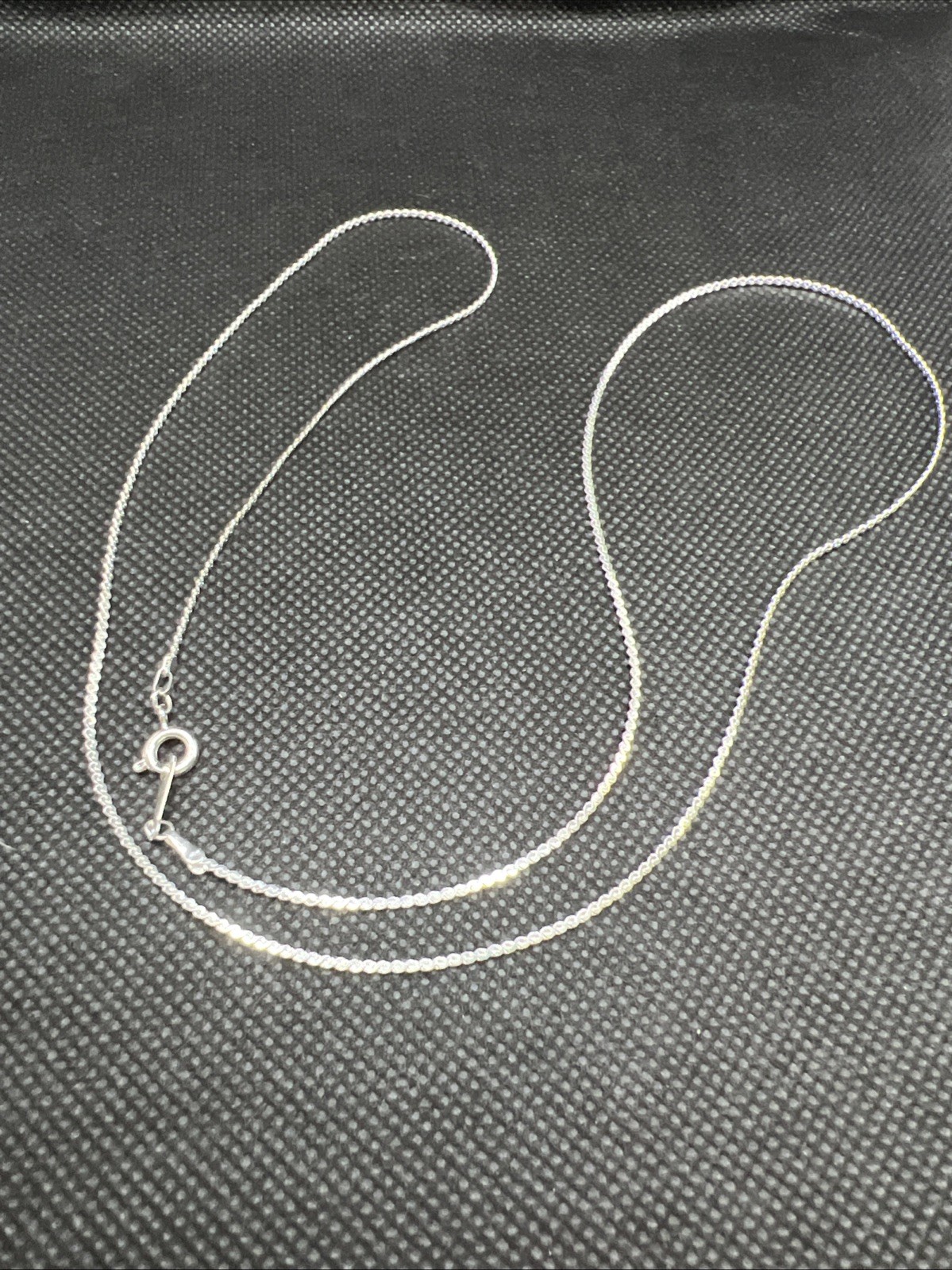 18K White Gold Necklace Chain 22” Brand New Weighs 2 Grams