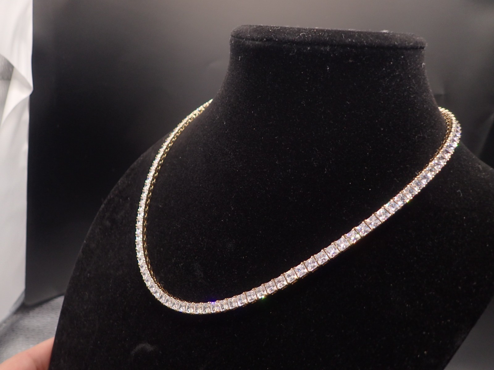 Radiance by Absolute 20″ 4mm Princess Magnetic Clasp Tennis Necklace