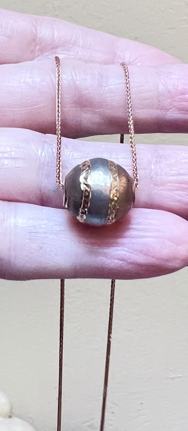 BEAUTIFUL Designer 14 Kt. Rose, Yellow & White Gold Engraved Ball/Bead Necklace